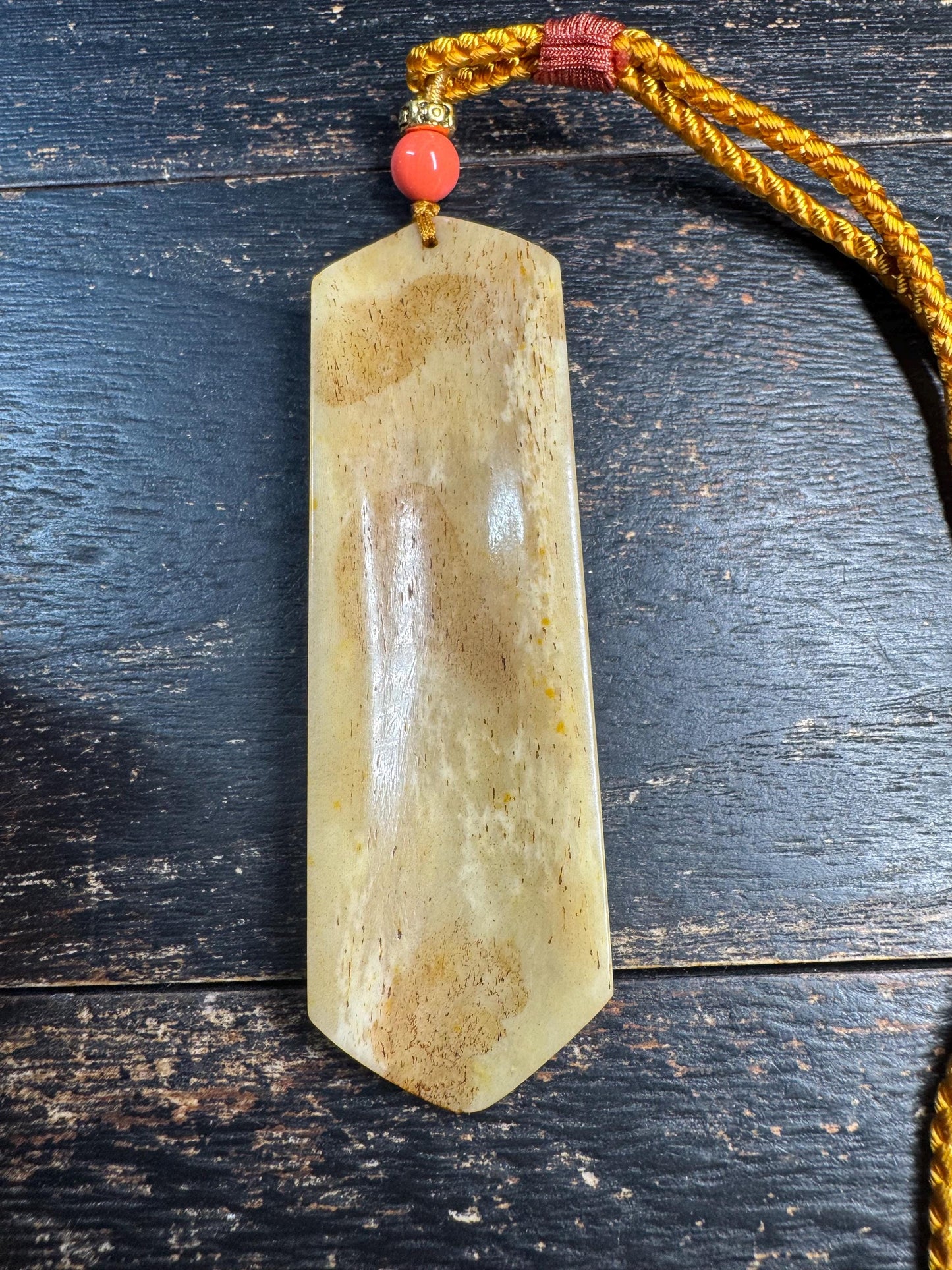 Yak Bone Garuda Pendant Necklace – Hand Carved Tibetan Buddhist Protector Amulet, Himalayan Talisman with Cord
