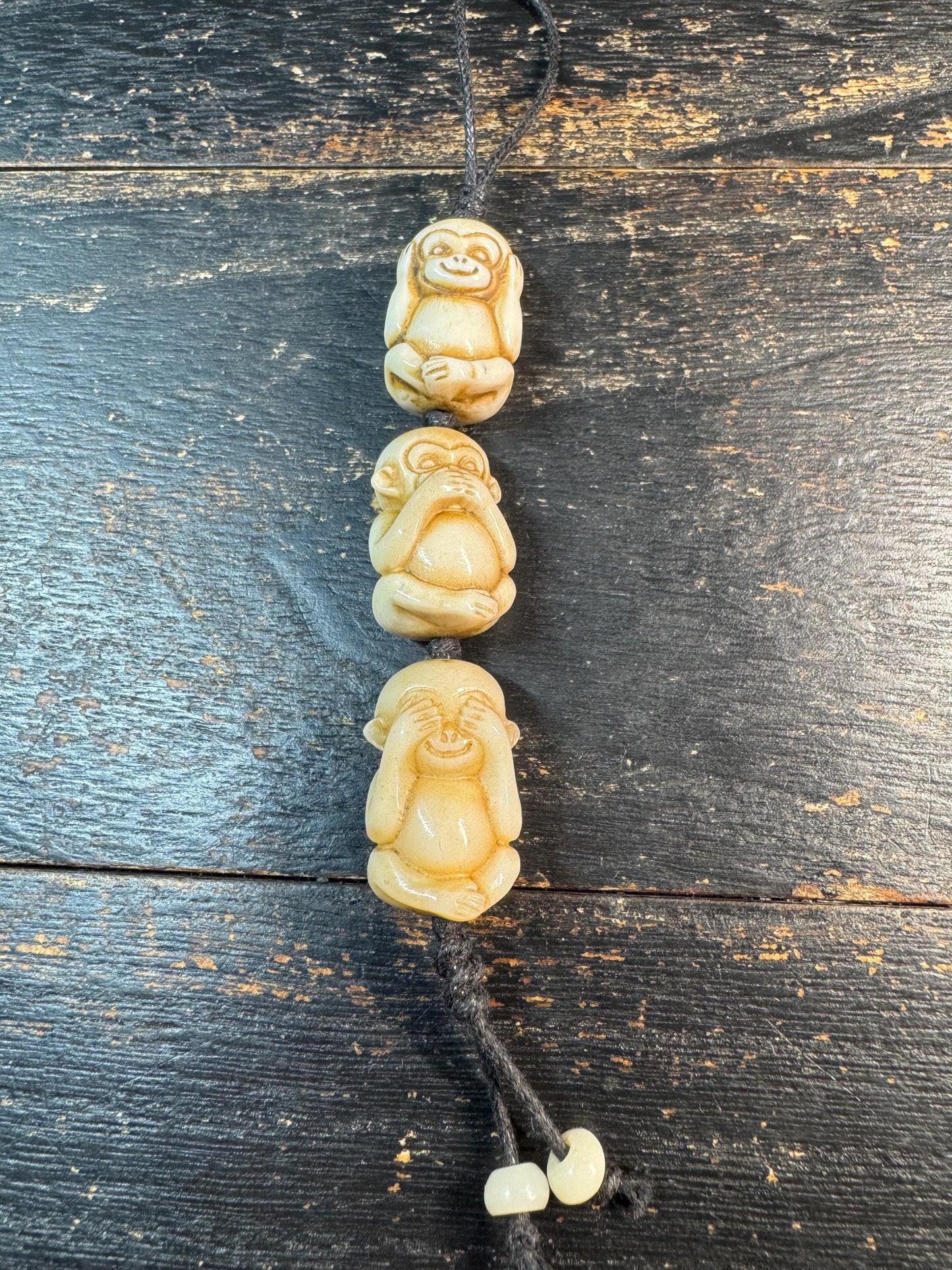 Hand Carved Deer Antler Three Wise Monkeys Bead – See Hear Speak No Evil Amulet – Mala Counter / Spiritual Pendant