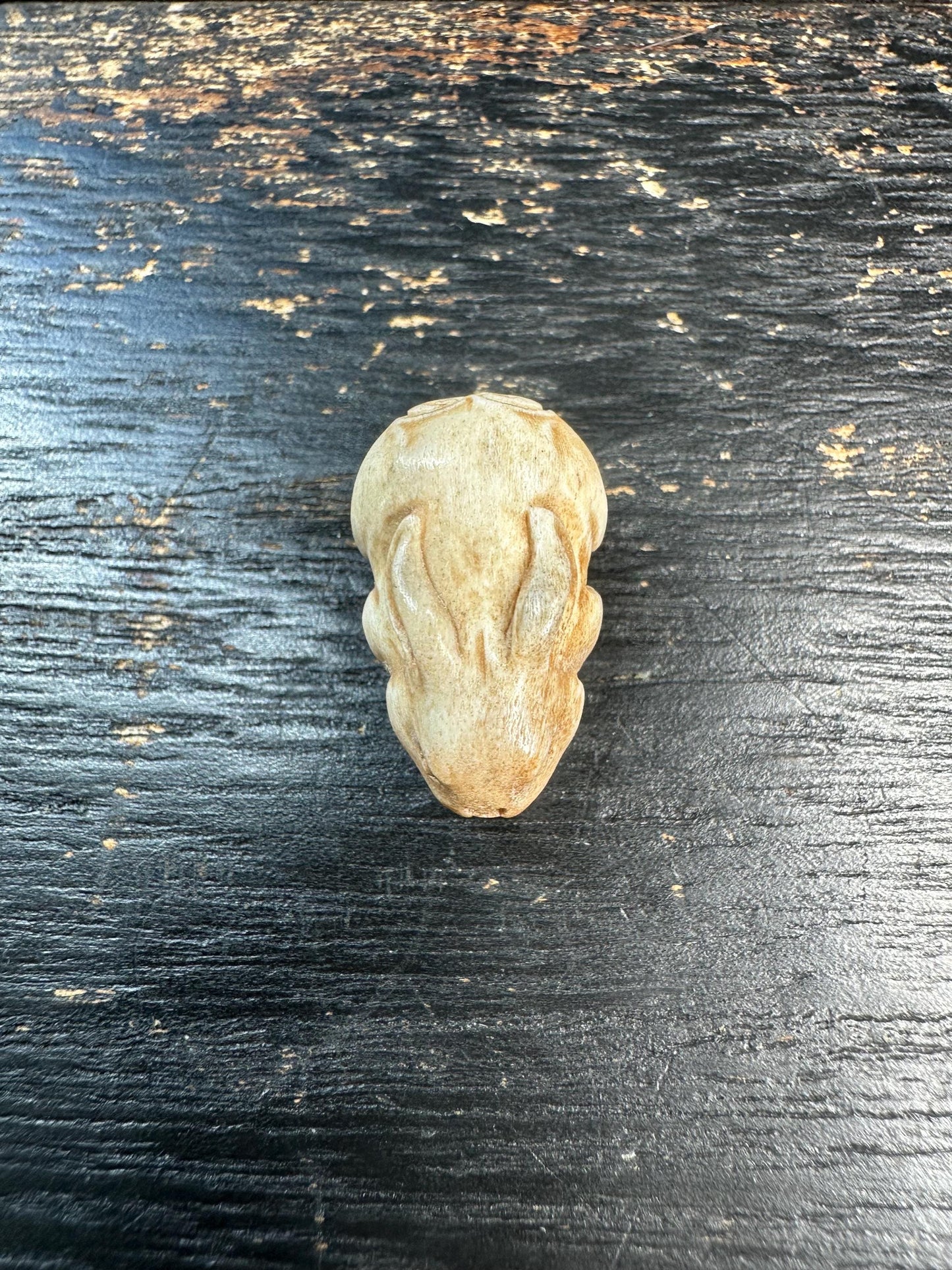 Hand Carved Deer Antler Rabbit Bead Pendant, Mini Bunny Charm, Natural Antler Amulet, Handmade Animal Bead for Necklace or Mala