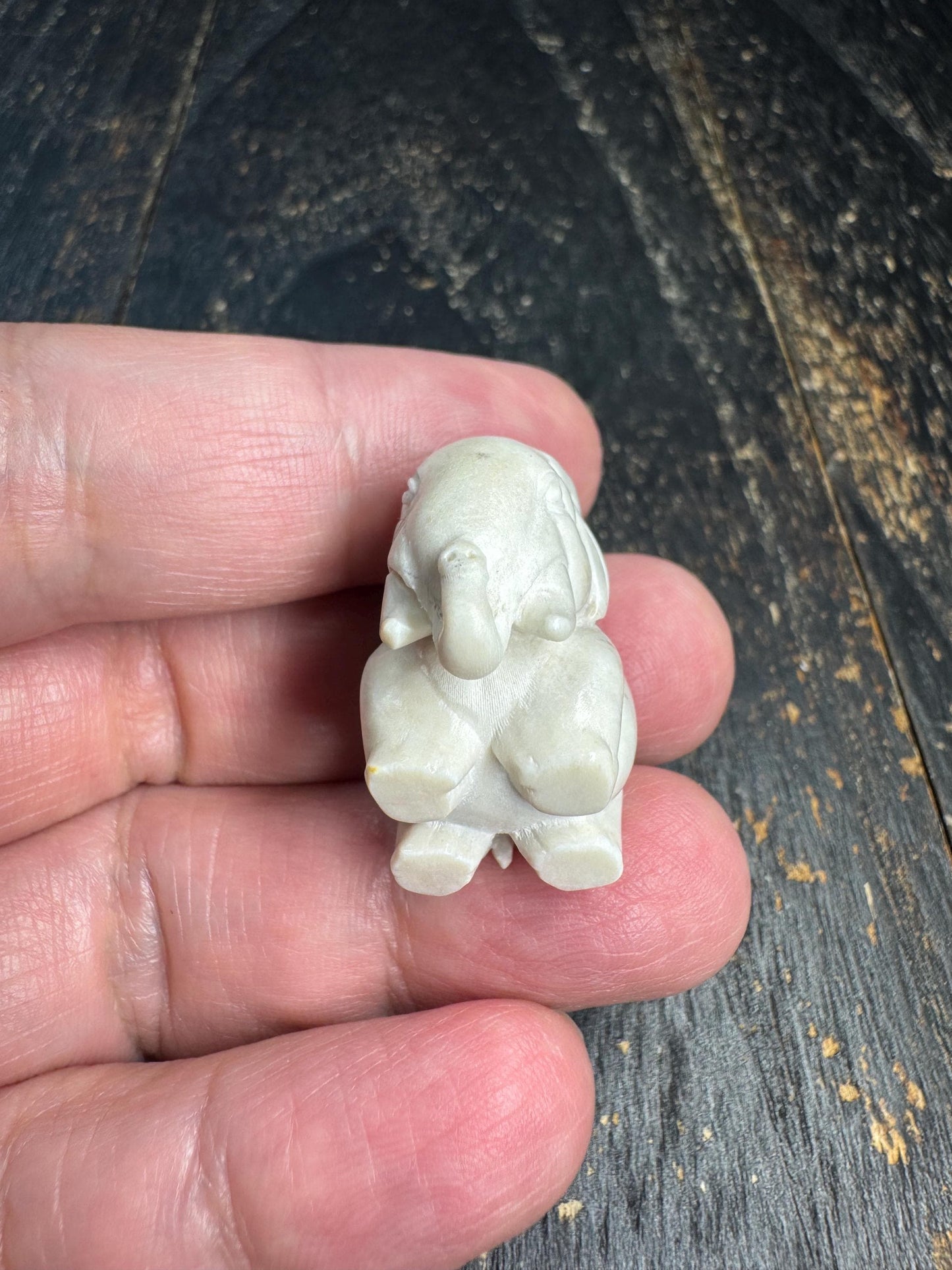 Hand Carved Deer Antler Elephant Pendant Mini Animal Charm, Vintage Style Bone Carving Elephant Figurine, Good Luck Amulet