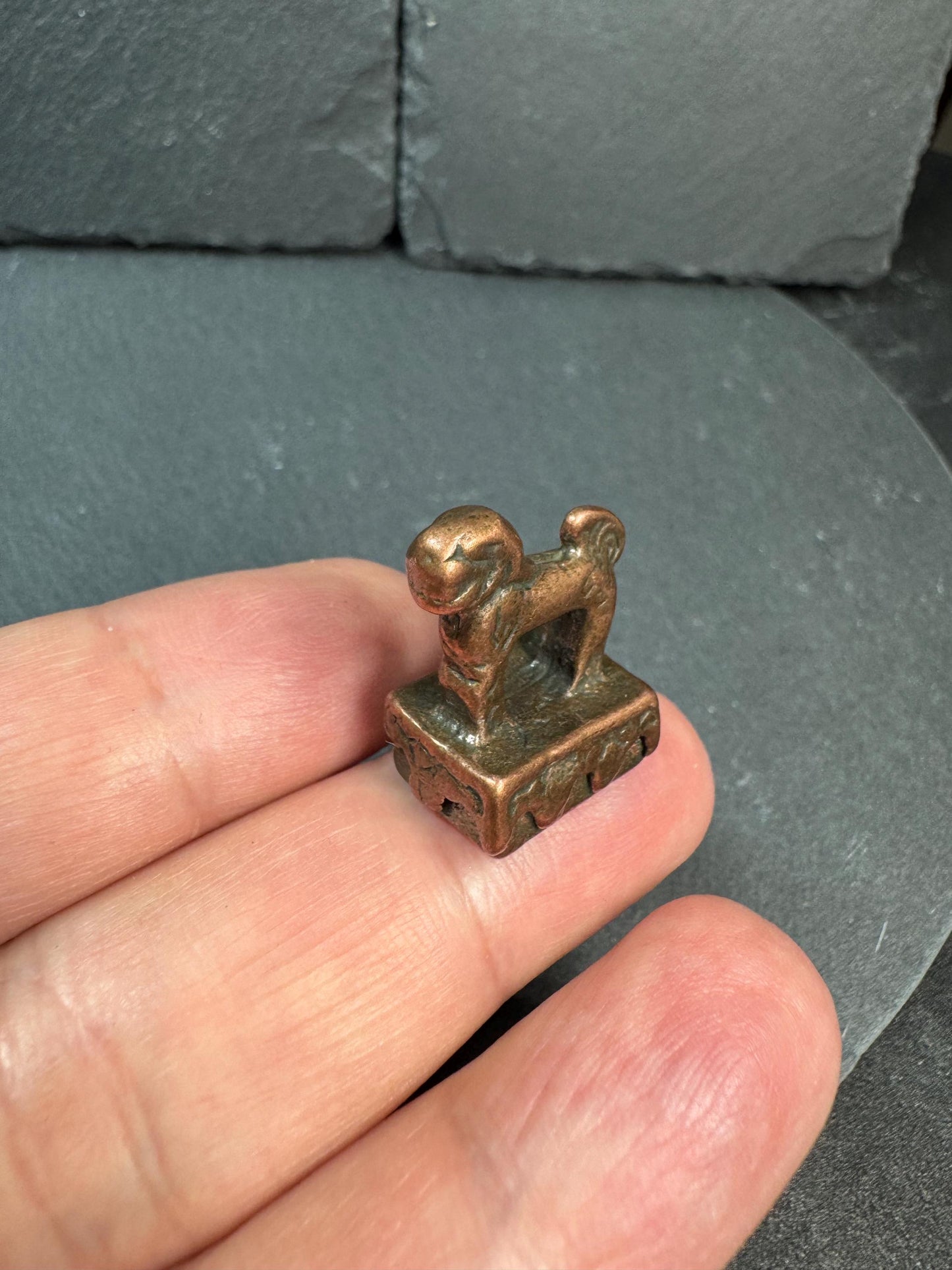 Vintage Brass Mythical Beast Seal – Mini Guardian Creature Stamp – Rustic Asian Amulet – Small Collectible Talisman