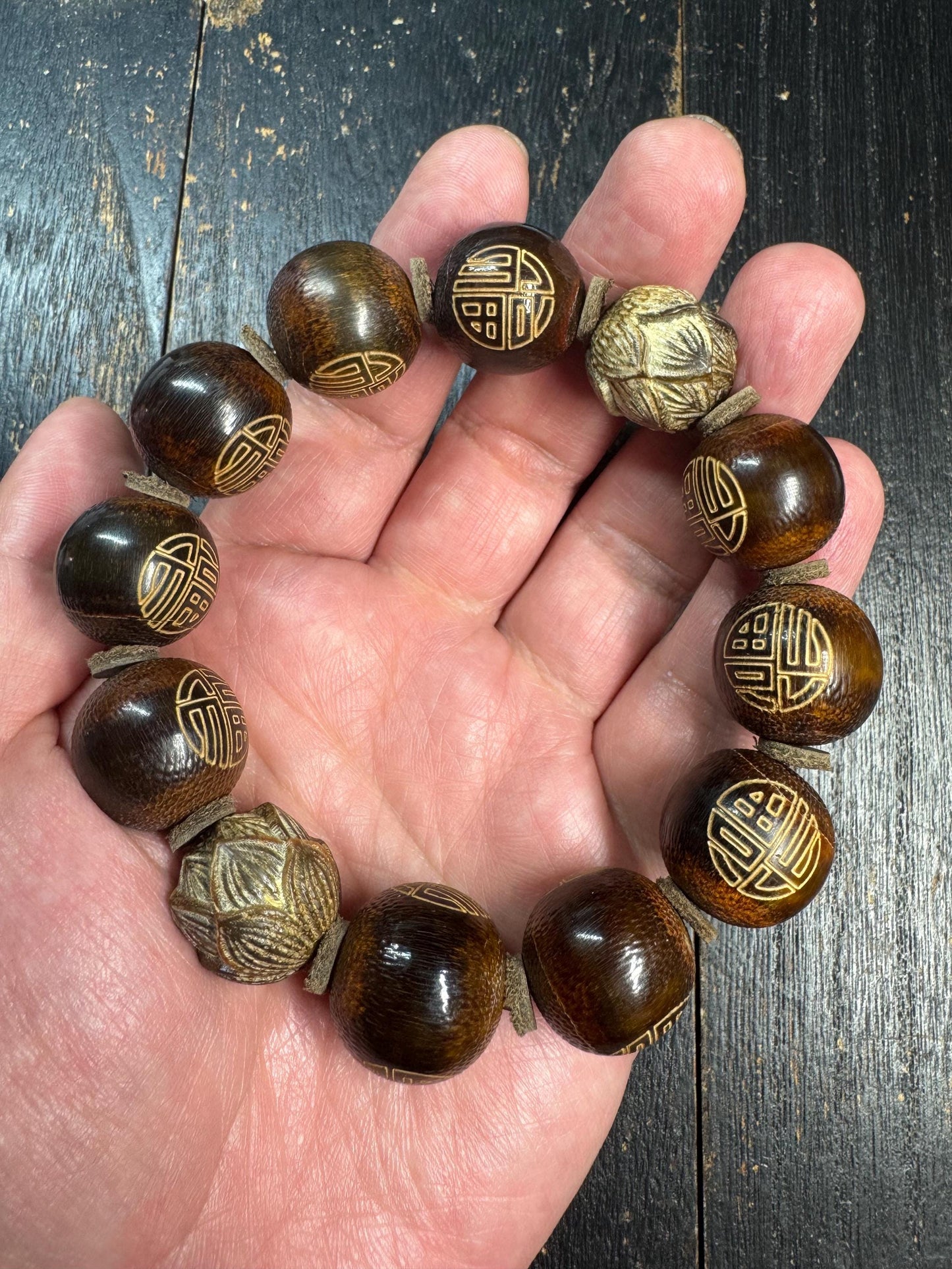 Vintage Style Yak Horn Bead Bracelet, Hand Carved Longevity Symbol Bracelet, Natural Horn Stretch Bracelet, Ethnic Tribal Jewelry, Unisex Gi