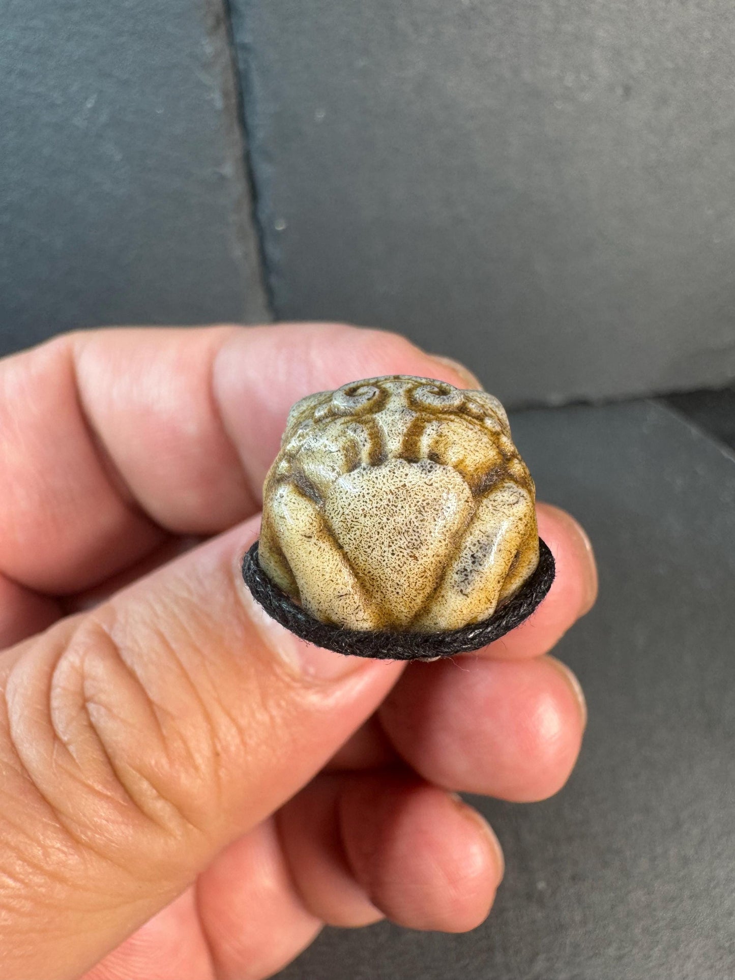 Hand Carved Deer Antler Ganesha Bead – Elephant Head Hindu Deity Pendant / Guru Bead – Spiritual Amulet, Handmade Mala Accessory