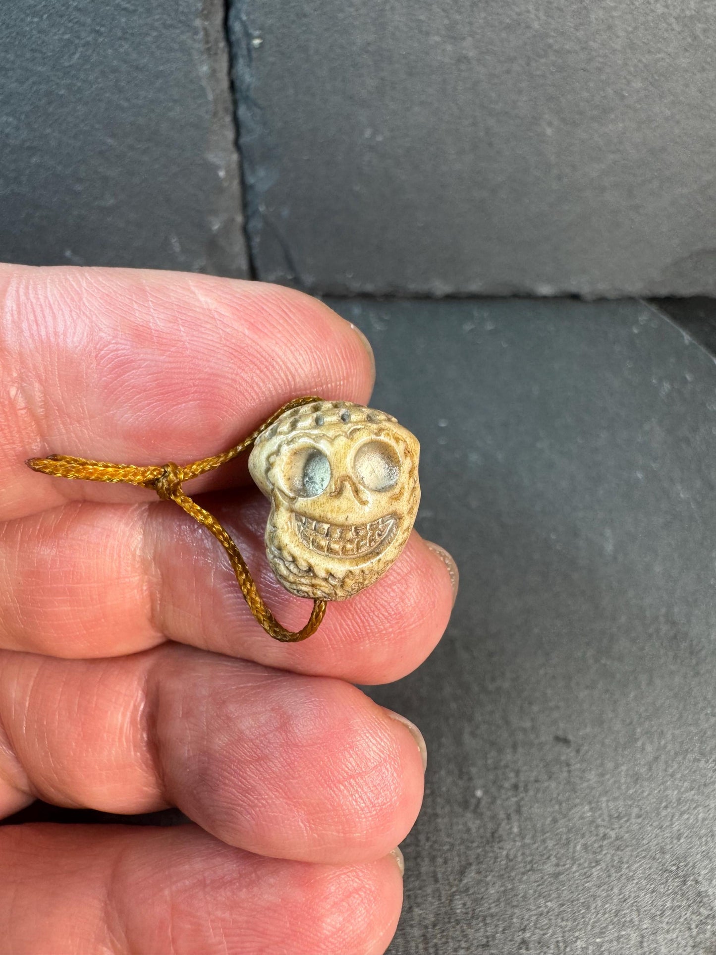 Hand Carved Deer Antler Skull Bead – Charnel Ground Style Smiling Skull Guru Bead – Tibetan Inspired Mala Pendant