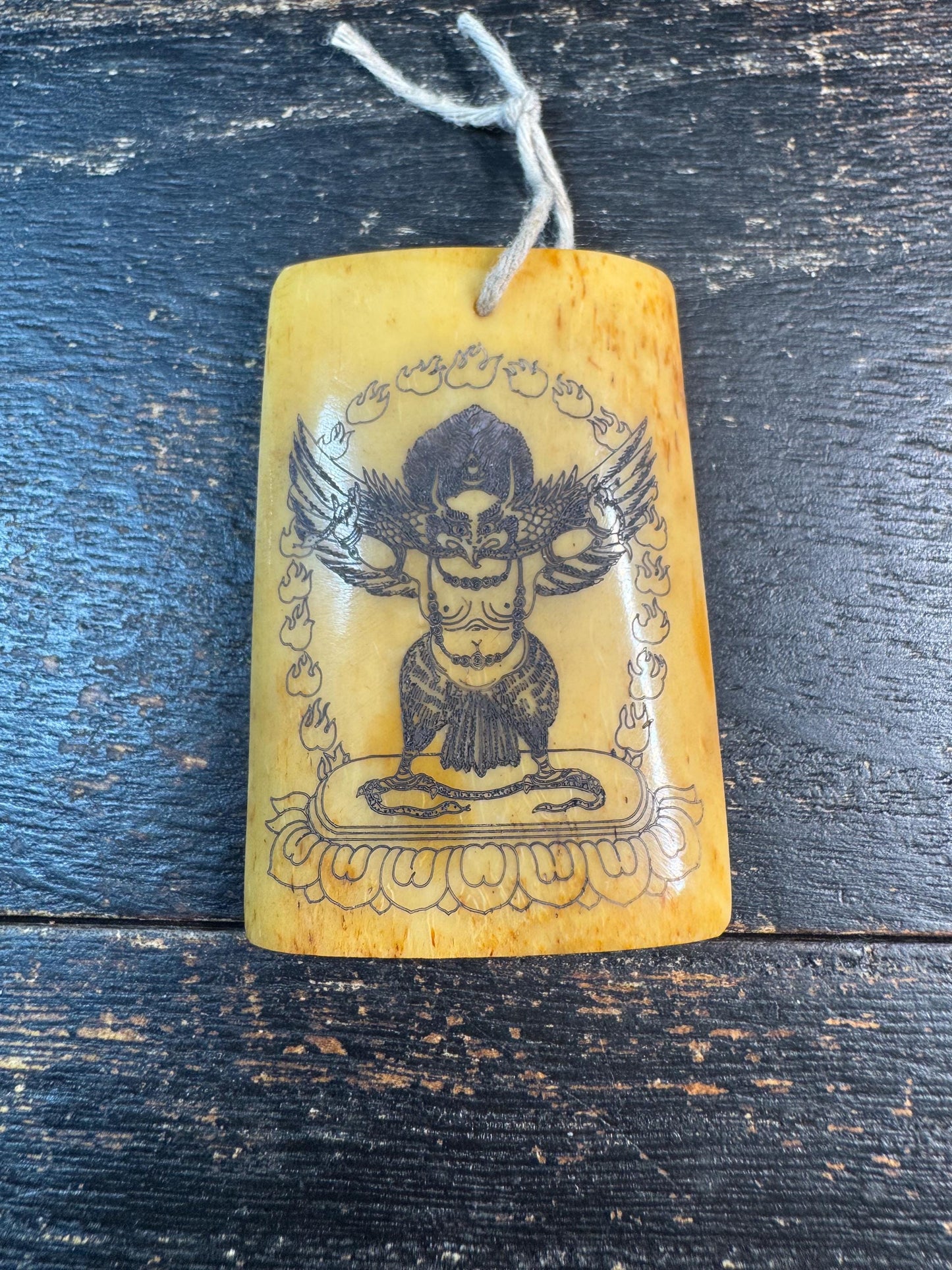 Hand Carved Yak Bone Garuda Pendant, Line Engraving Tibetan Amulet, Himalayan Protective Talisman, Tribal Spiritual Necklace Charm