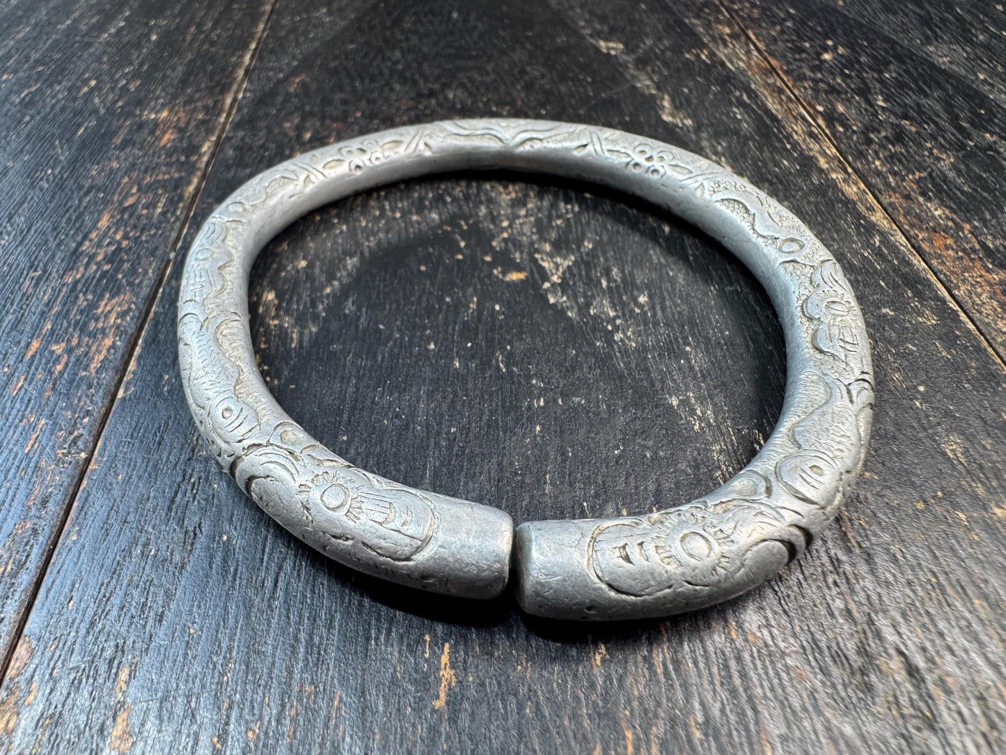 Vintage Tibetan 925 Silver Bangle Bracelet | Hand Engraved Himalayan Tribal Bracelet | Ethnic Nomadic Jewelry