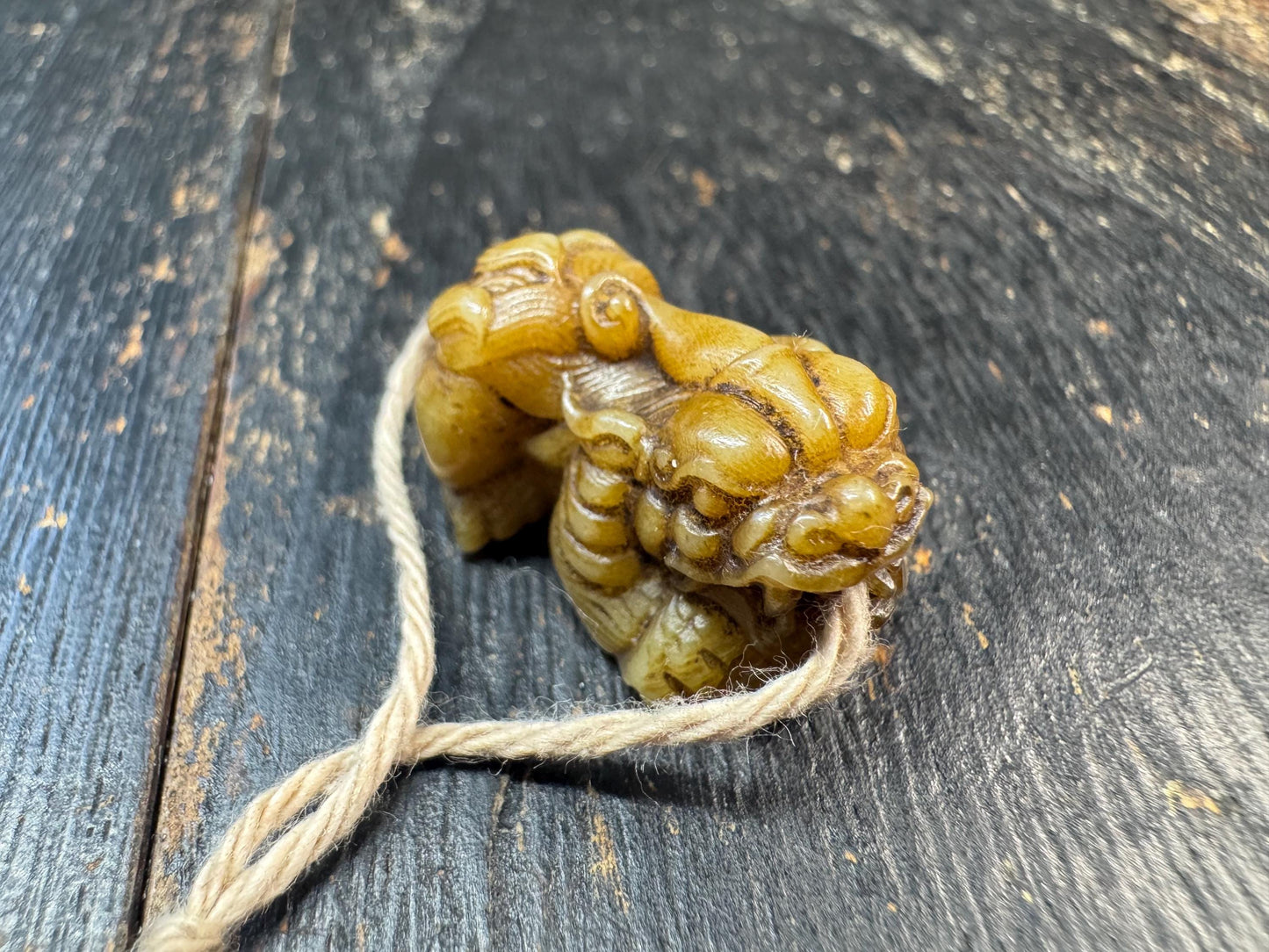 Hand Carved Yak Bone Pixiu Bead Pendant, Tibetan Style Pi Yao Amulet, Fortune Wealth Talisman, DIY Mala Guru Bead Charm