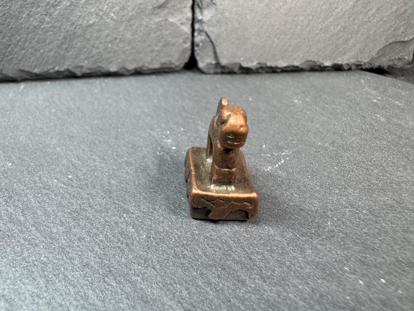 Vintage Brass Mythical Beast Seal – Mini Guardian Creature Stamp – Rustic Asian Amulet – Small Collectible Talisman