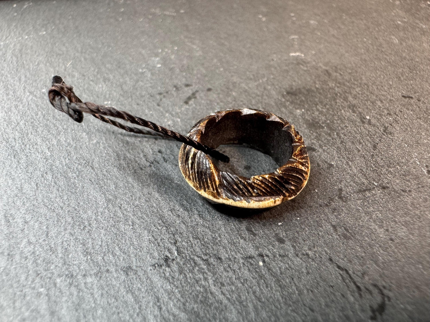 Hand Carved Deer Antler Mala Spinner Bead – Movable Spacer Ring for Mala – Rotating Antler Loop Guru Accessory