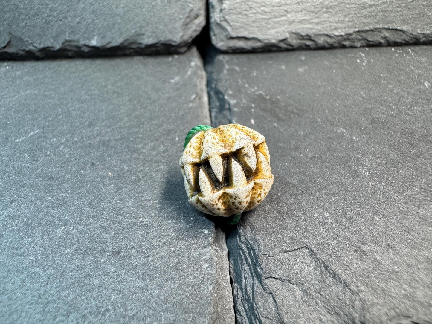 Hand Carved Deer Antler Beast Mouth Bead – Open Jaw Protective Amulet – Fierce Totem Guru Bead for Mala / Pendant