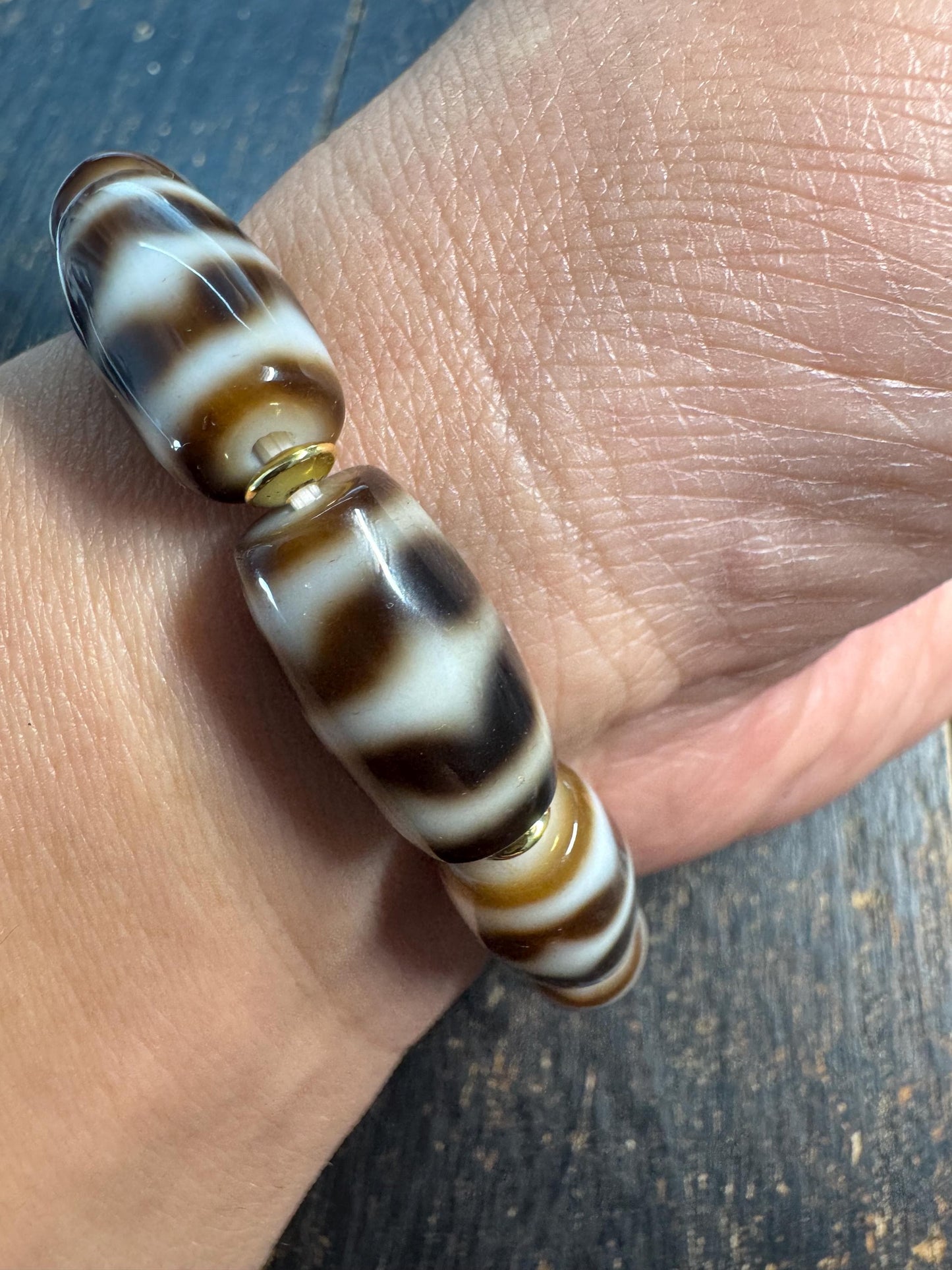 Vintage Tibetan Dzi Bead Bracelet – Brown & White Barrel Agate Beads, Himalayan Stretch Bracelet, Protection Jewelry