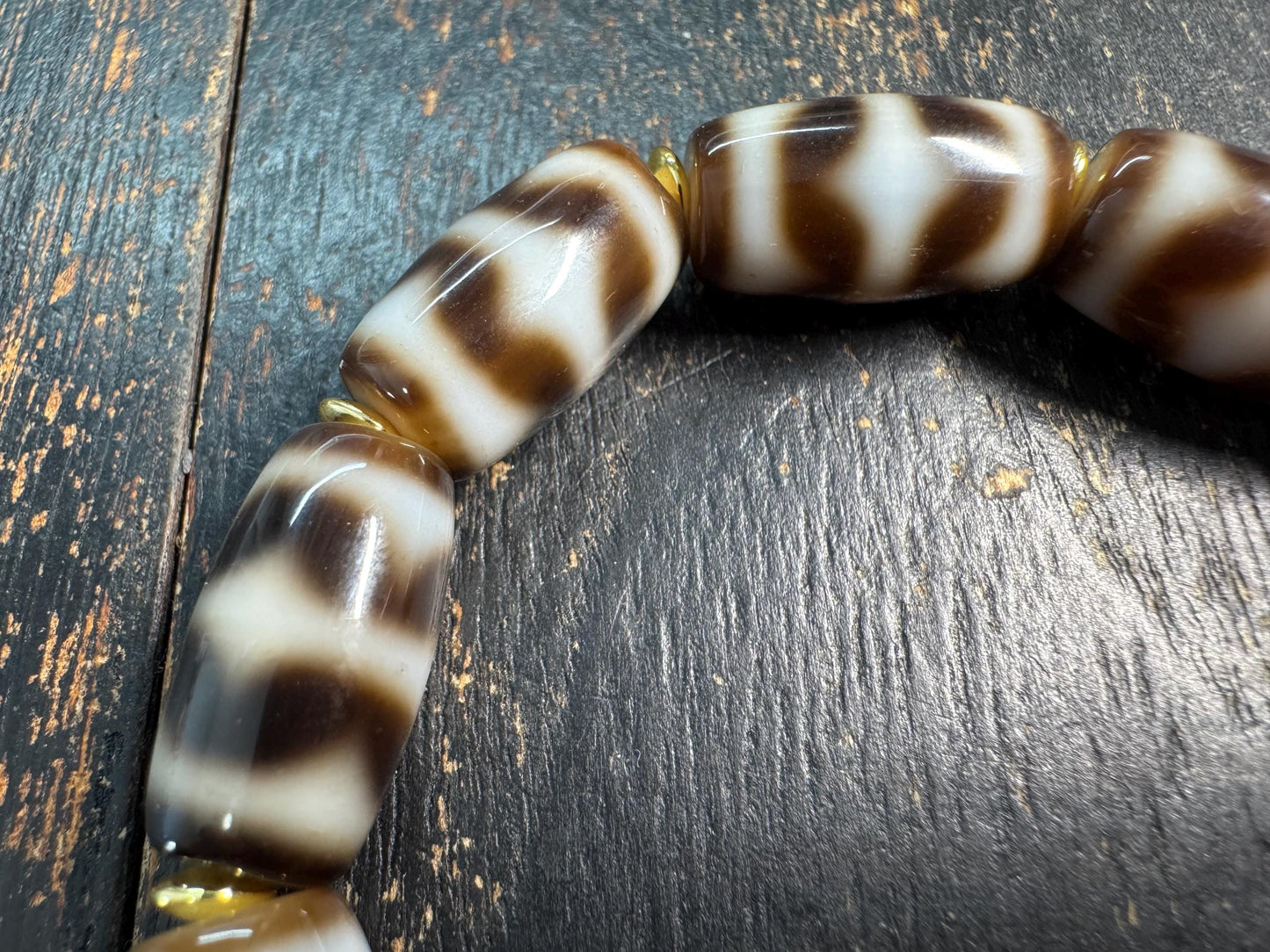 Vintage Tibetan Dzi Bead Bracelet – Brown & White Barrel Agate Beads, Himalayan Stretch Bracelet, Protection Jewelry