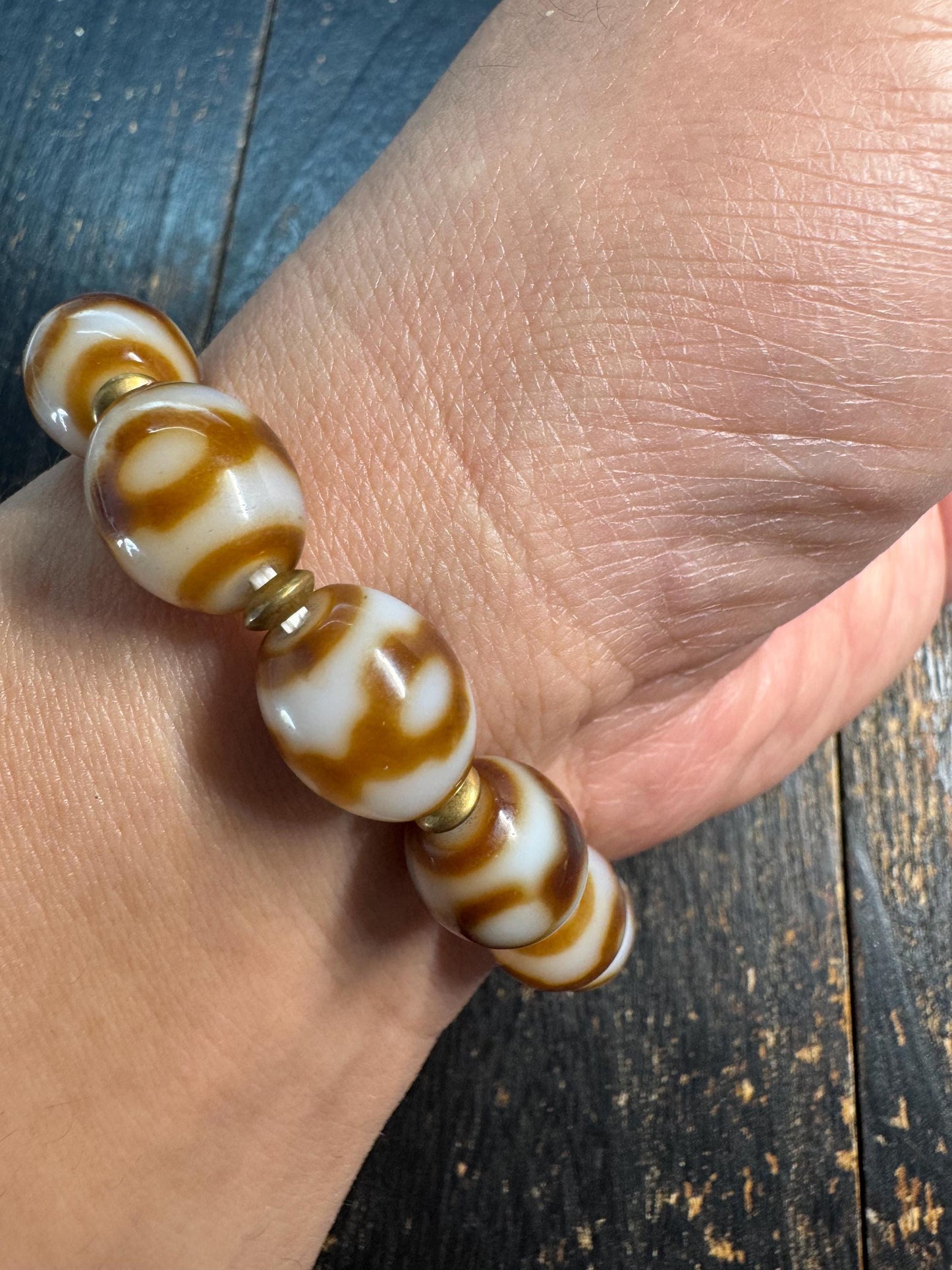 Vintage Three Eye Dzi Bead Bracelet, Tibetan Agate Bracelet, Brown White Barrel Beads, Himalayan Stretch Bracelet, Protection Jewelry