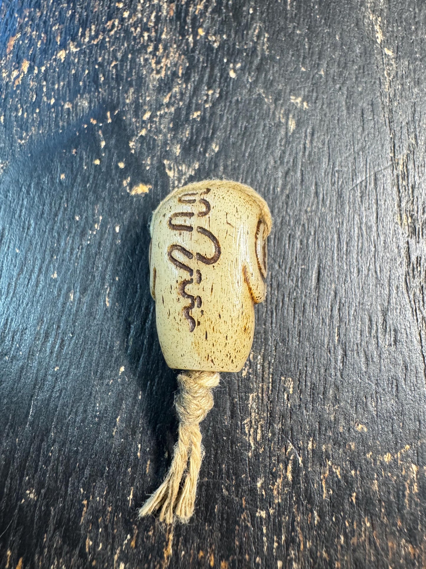 Hand Carved Yak Bone Citipati Skull Guru Bead – Tibetan Style Mala Center Bead, Three Hole Guru Bead, Meditation Jewelry Supply, Memento Mor