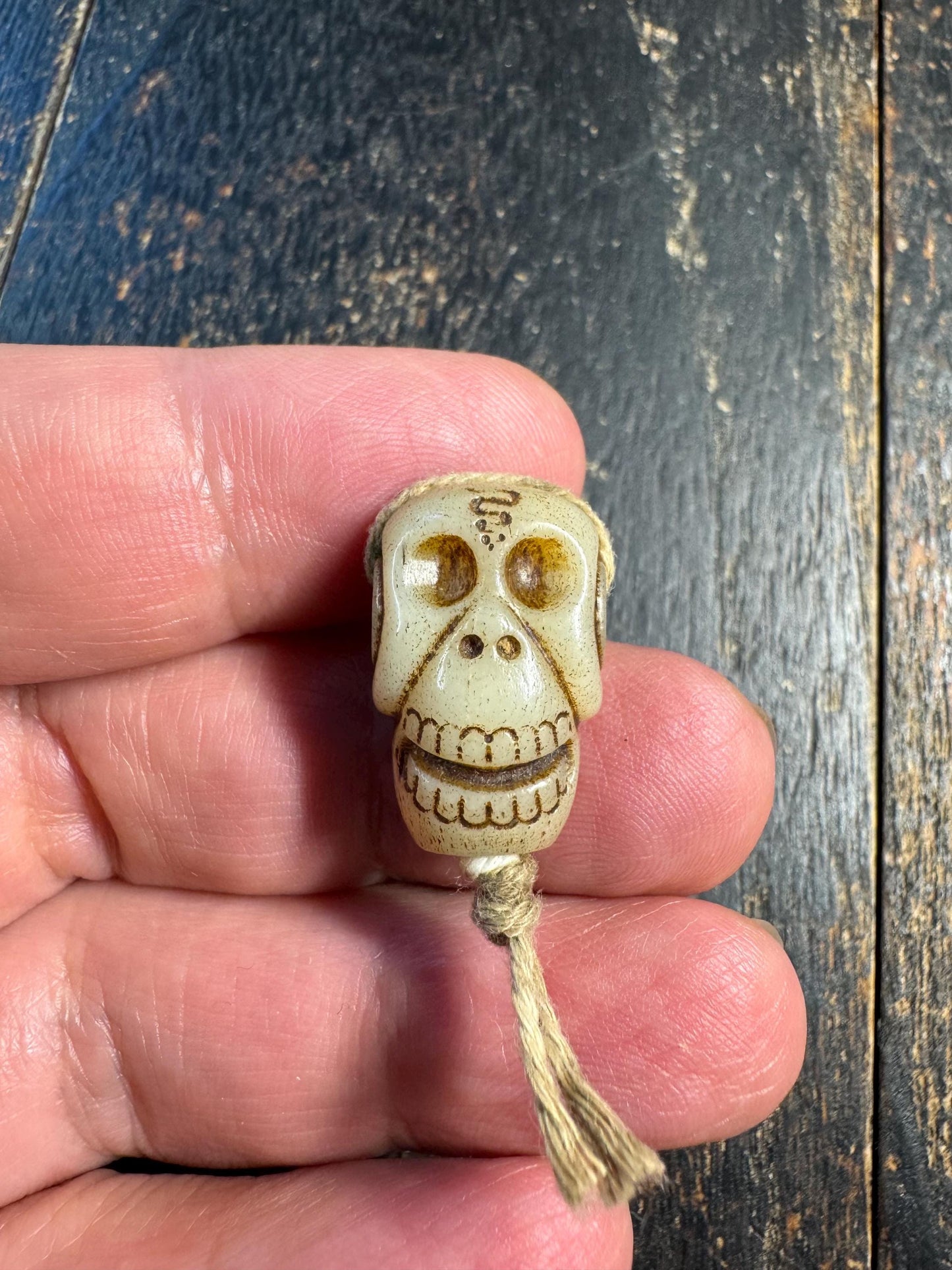 Hand Carved Yak Bone Citipati Skull Guru Bead – Tibetan Style Mala Center Bead, Three Hole Guru Bead, Meditation Jewelry Supply, Memento Mor