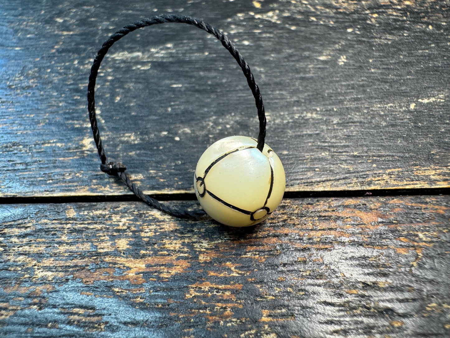 Hand Carved Shell Lotus Mantra Dot Bead • Tibetan Style Guru Bead • Floral Mala Spacer • Handmade Shell Jewelry Supply • DIY Bracelet Neckla