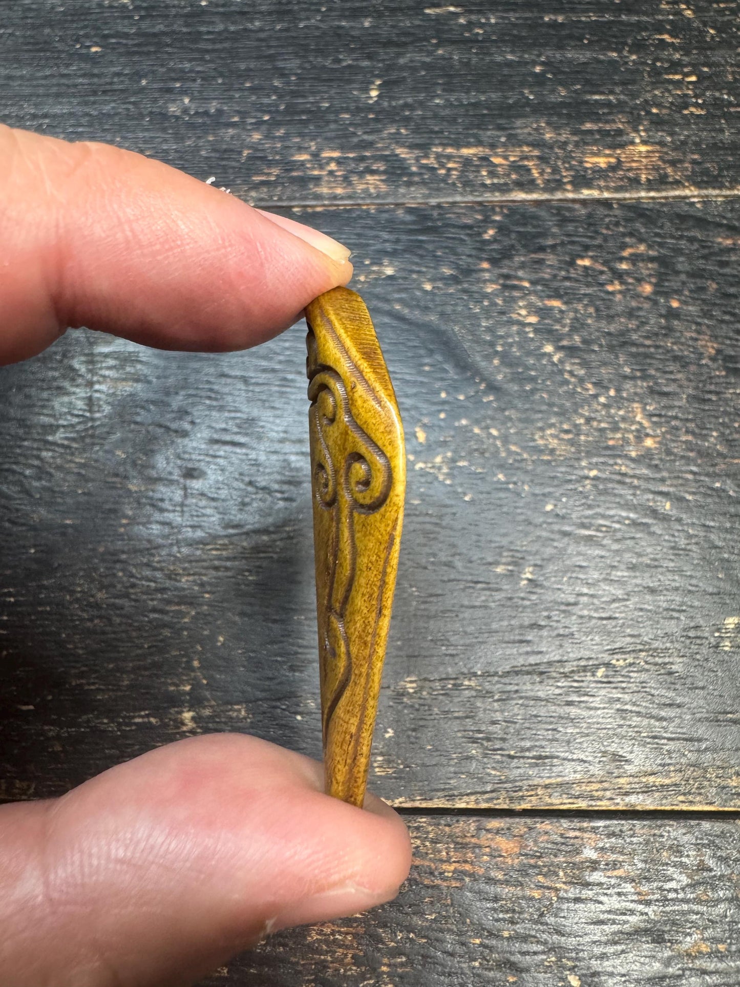 Hand-Carved Yak Bone Tribal Pendant | Himalayan Cloud Motif Amulet | Vintage Style Ethnic Necklace Charm | Boho Artisan Jewelry