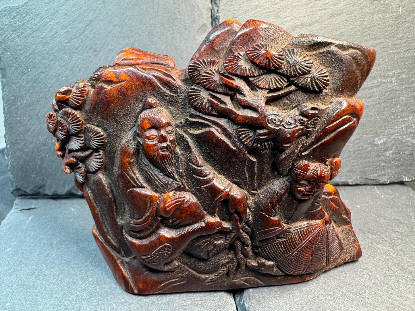Vintage Chinese Horn Carving Ancient Scholar Sculpture – Hand Carved Literati Scene with Pine Tree – 4 x 3 Inch Oriental Desk Art.