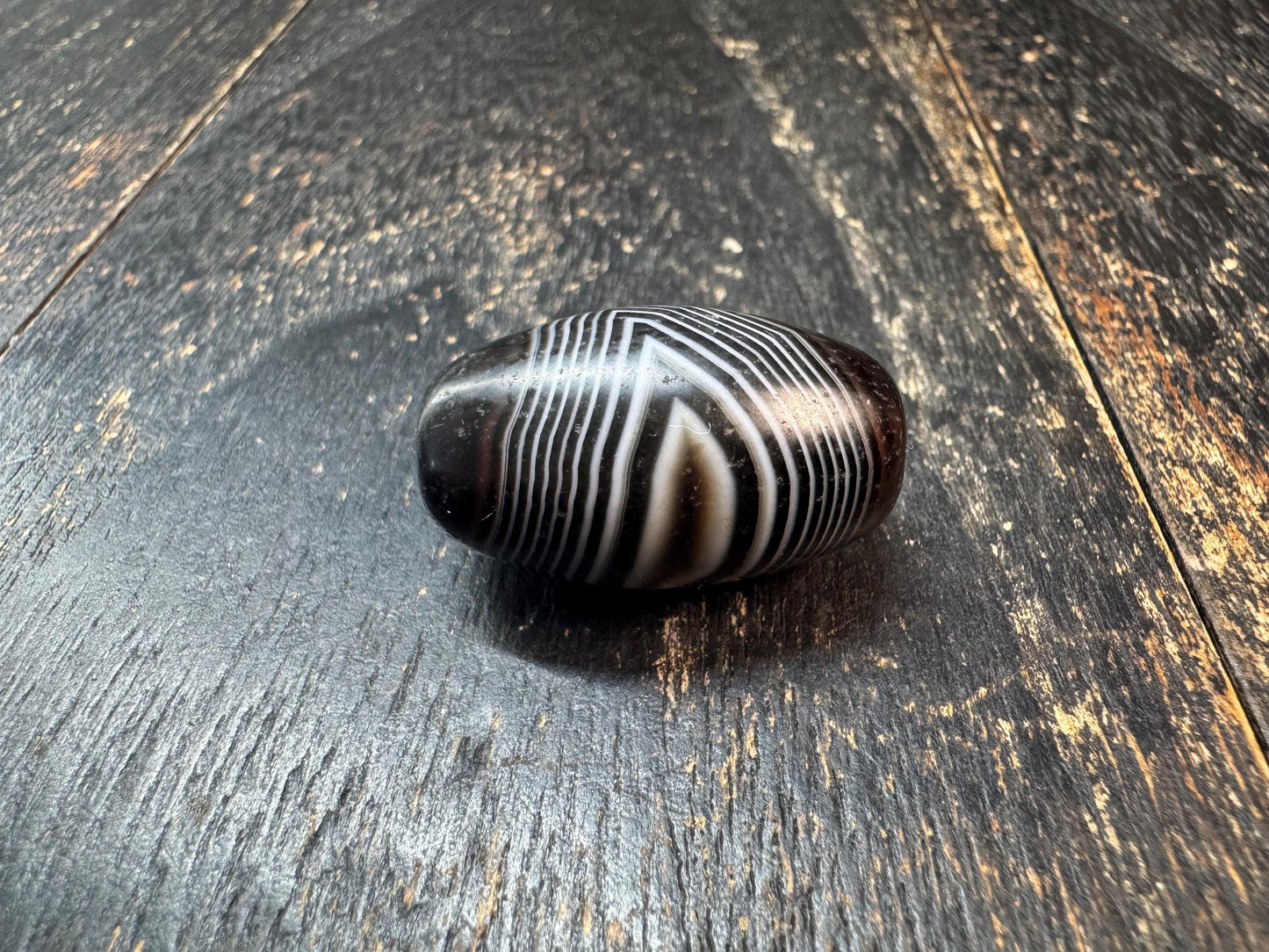 Vintage Black Banded Agate Dzi Style Bead Pendant, Eye Pattern Agate Guru Bead, Himalayan Tribal Jewelry Supply, Old Stripe Agate Barrel Bea