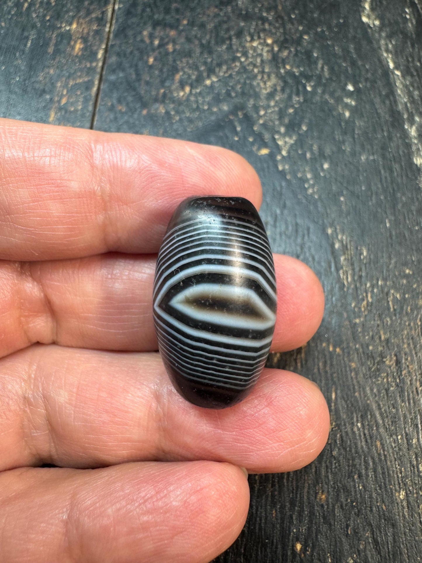 Vintage Black Banded Agate Dzi Style Bead Pendant, Eye Pattern Agate Guru Bead, Himalayan Tribal Jewelry Supply, Old Stripe Agate Barrel Bea