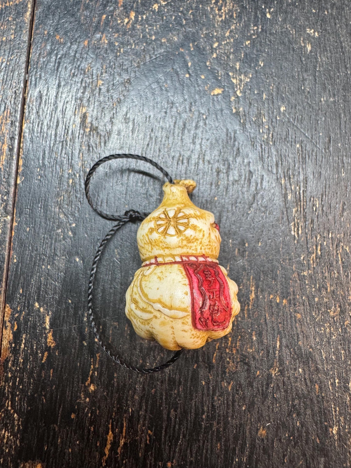 Hand Carved Deer Antler Wealth Gourd Pendant, Tibetan Buddhist Treasure Vase Amulet, One Eye Talisman Bead, Himalayan Style Charm