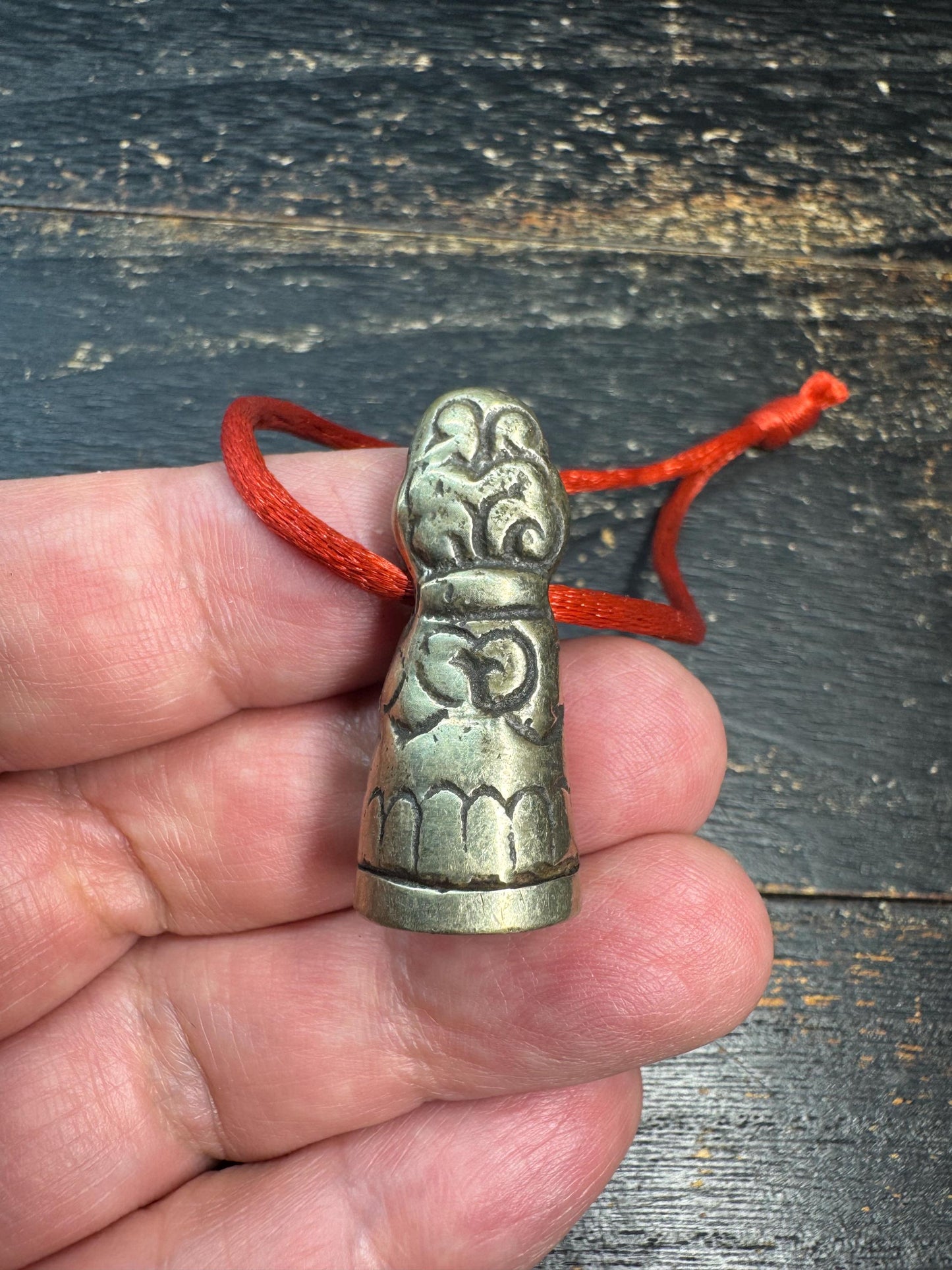 Vintage Tibetan White Brass Seal Pendant • Cloud Motif Stamp Amulet • Himalayan Seed Syllable Seal • Tibetan Ritual Charm • Buddhist Talisma