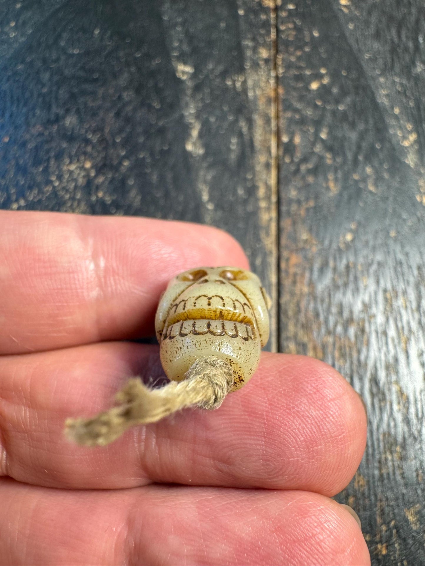 Hand Carved Yak Bone Citipati Skull Guru Bead – Tibetan Style Mala Center Bead, Three Hole Guru Bead, Meditation Jewelry Supply, Memento Mor