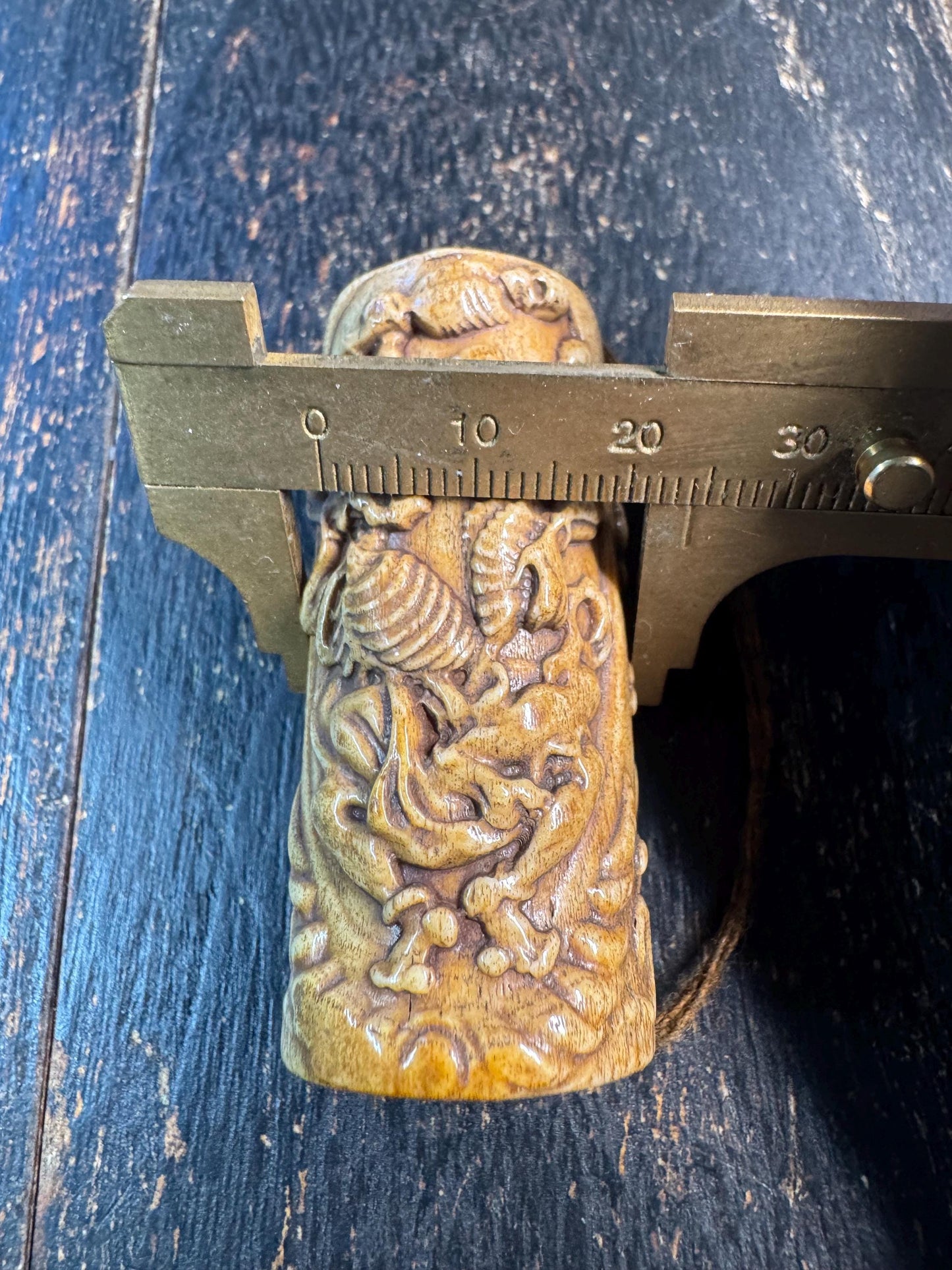 Hand Carved Hollow Yak Bone Citipati Pendant – Tibetan Style Skull Guardian Amulet, Dancing Skeleton Relief, Hollow Bone Container