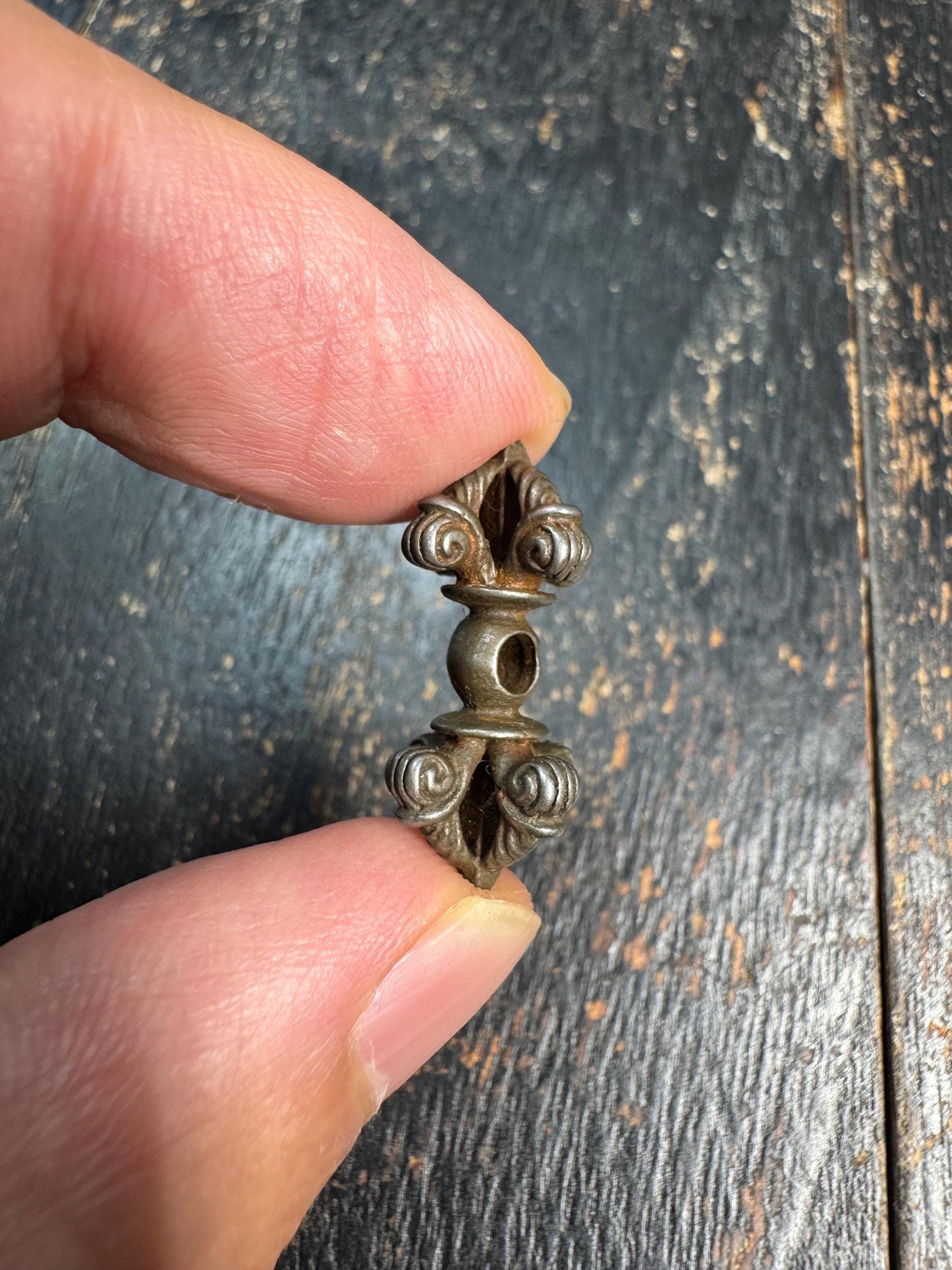 Vintage Thokcha Iron Vajra Bead Pendant • Himalayan Dorje Spacer Bead • Antique Tibetan Ritual Iron Amulet • Mala Guru Bead Supply(H702)