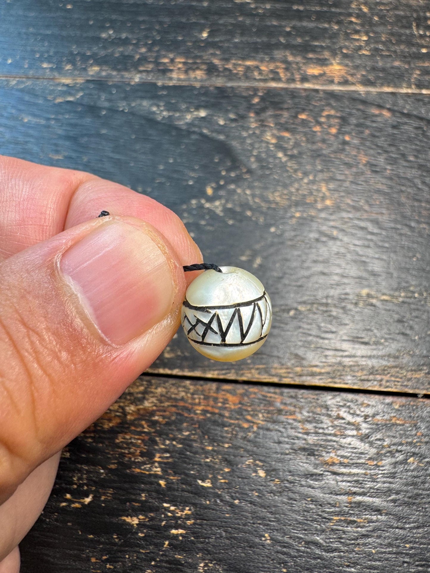 Hand Carved Shell Mountain Pattern Bead • Tibetan Style Guru Bead • Himalayan Mala Spacer • Handmade Shell Jewelry Supply • DIY Bracelet Nec