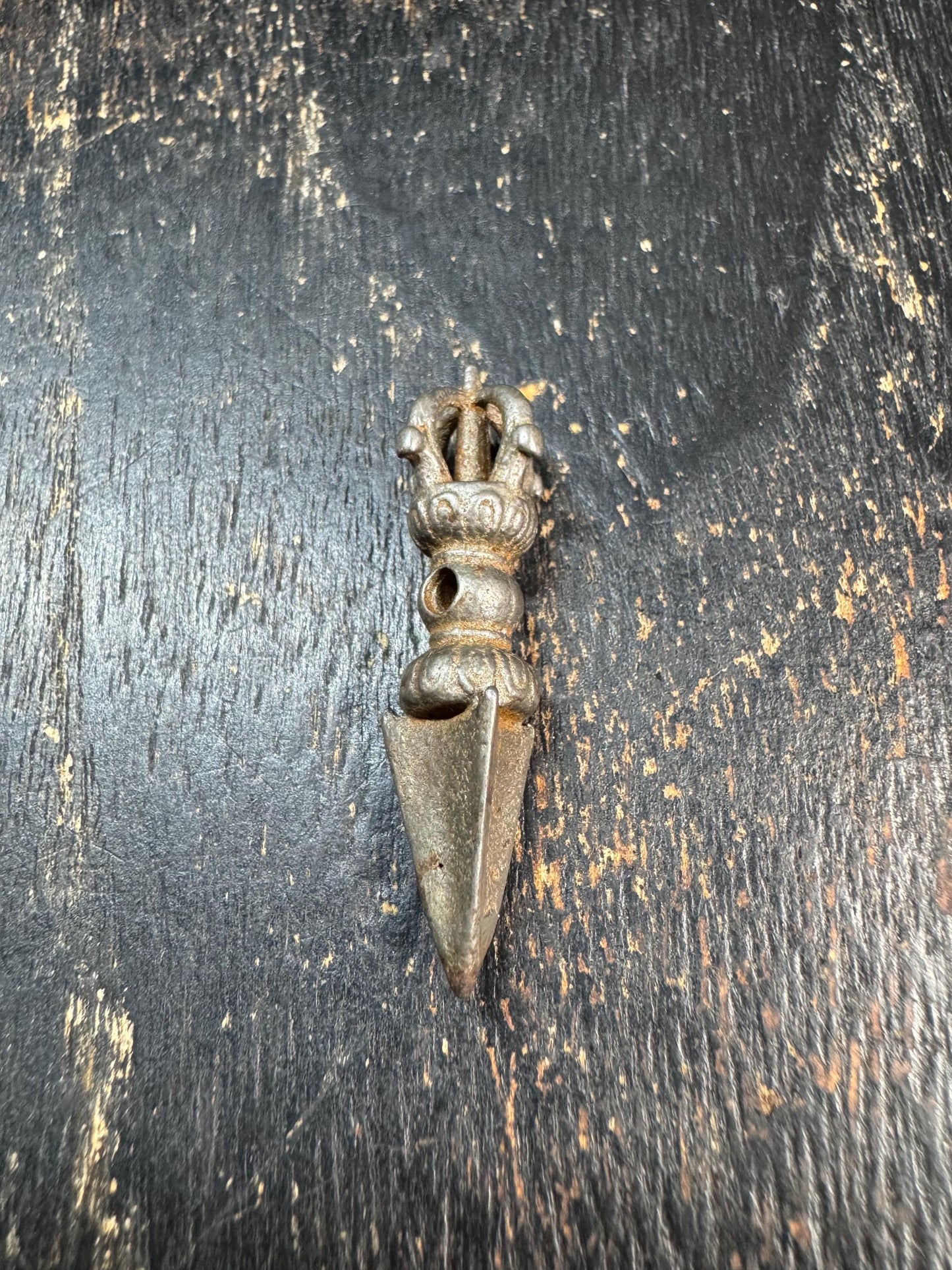 Vintage Tibetan Phurba Pendant • Vajra Kila Amulet • Iron Ritual Dagger Charm • Himalayan Thokcha Pendant • Mala Accessory(H707)
