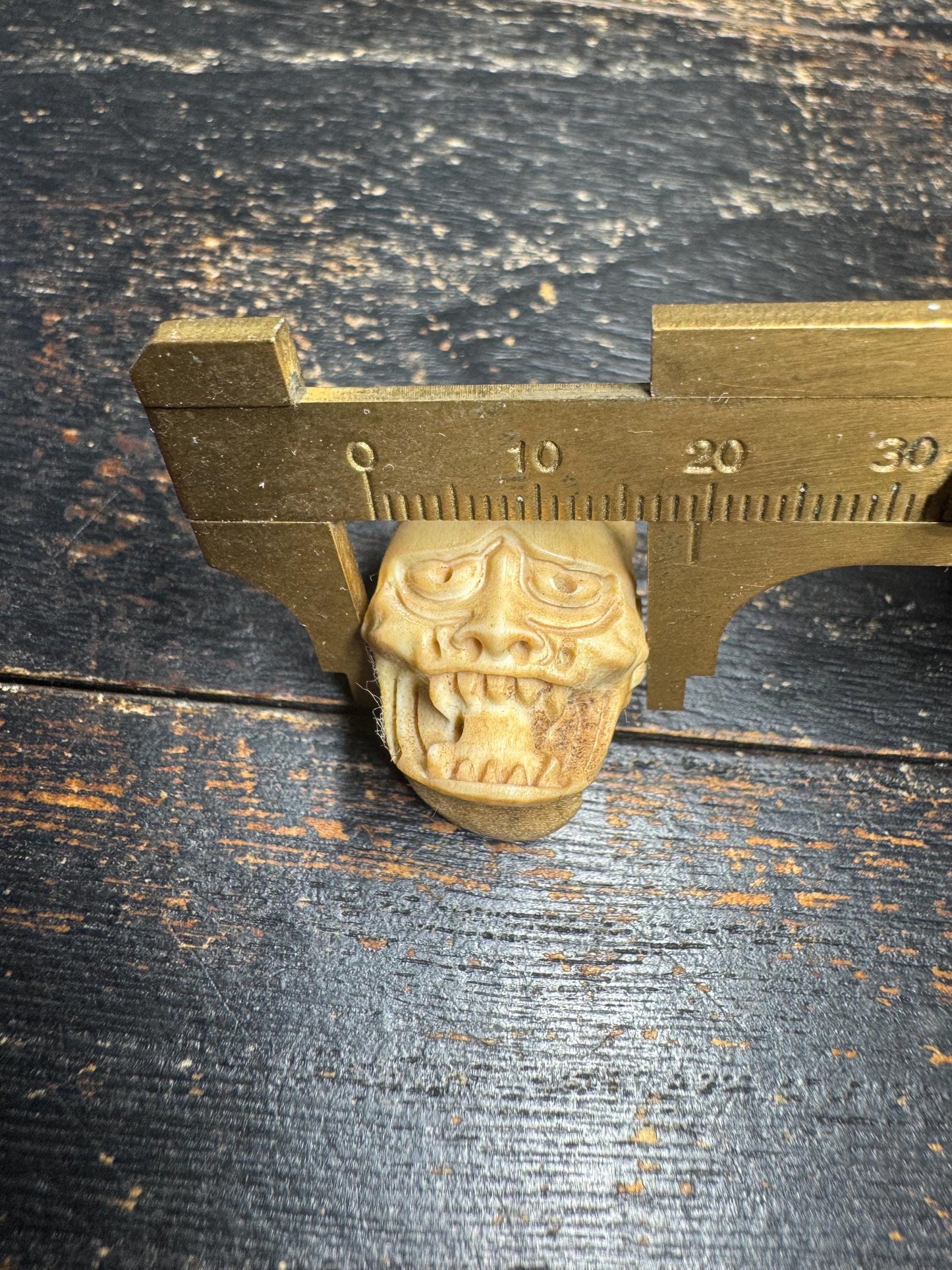 Vintage Hand Carved Deer Antler Skull Guru Bead, Multi Face Carved Spacer Bead, Tibetan Style Mala Center Bead, Prayer Bead DIY Jewelry(H753