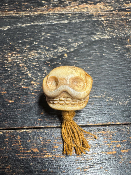 Vintage Hand Carved Deer Antler Skull Guru Bead, Tibetan Style Mala Center Bead with Tassel, Natural Antler Focal Bead, Meditation (H754)