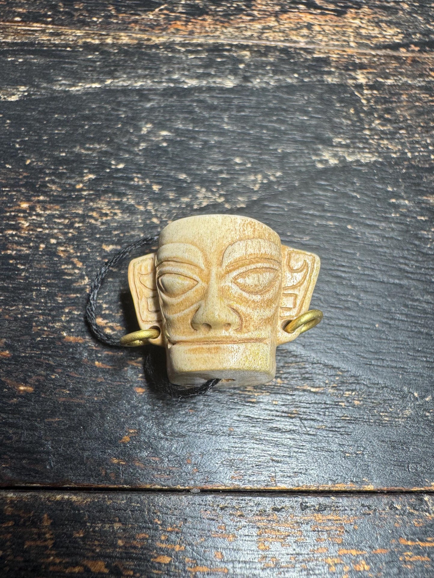 Vintage Hand Carved Deer Antler Tribal Face Guru Bead, Ethnic Mask Mala Center Bead, Himalayan Style Prayer Bead, Natural Antler Jewel(H755)