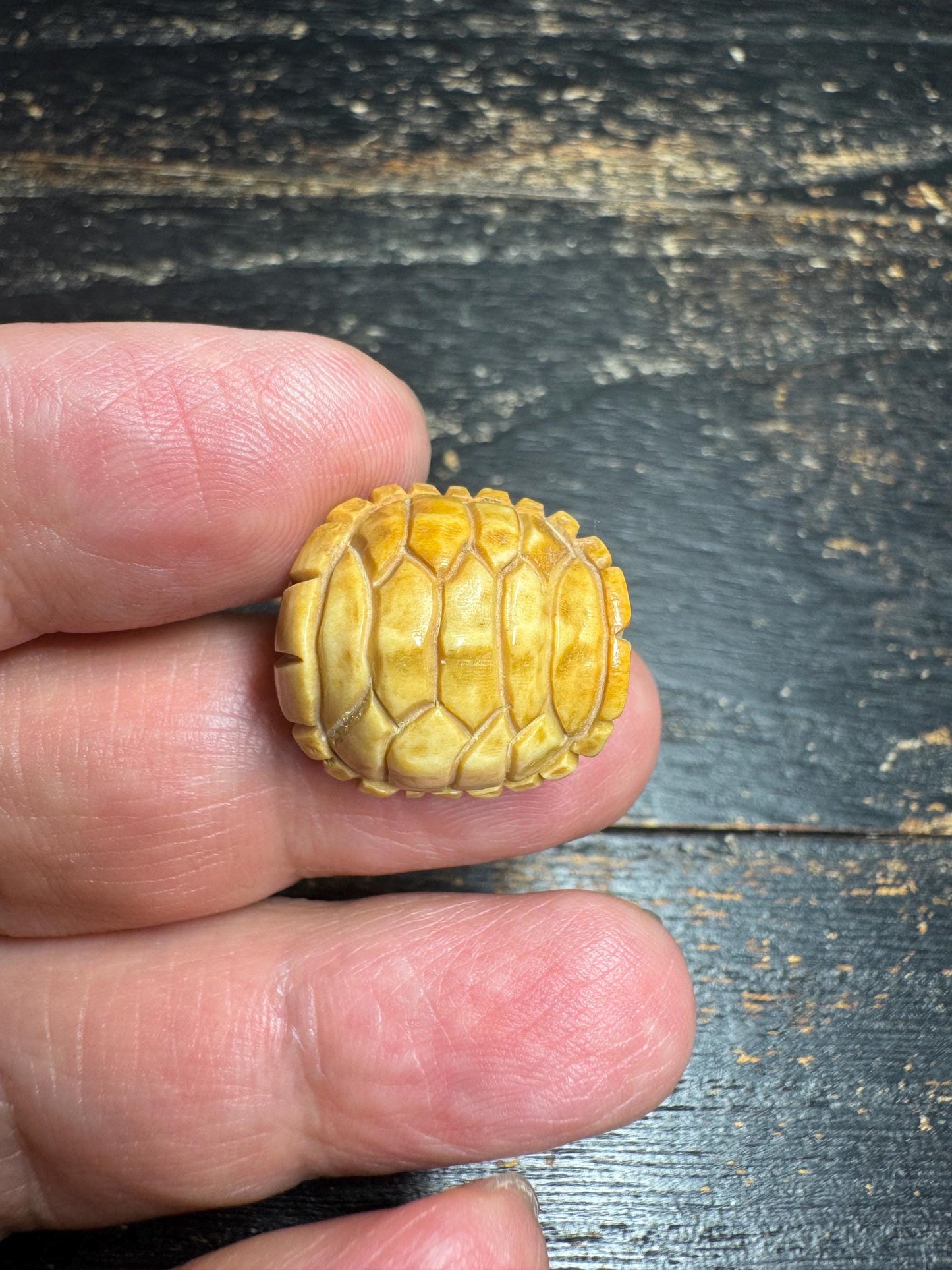 Vintage Hand Carved Deer Antler Turtle Guru Bead, Tibetan Style Mala Center Bead, Natural Antler Focal Bead, Meditation Prayer Jewelry(H756)