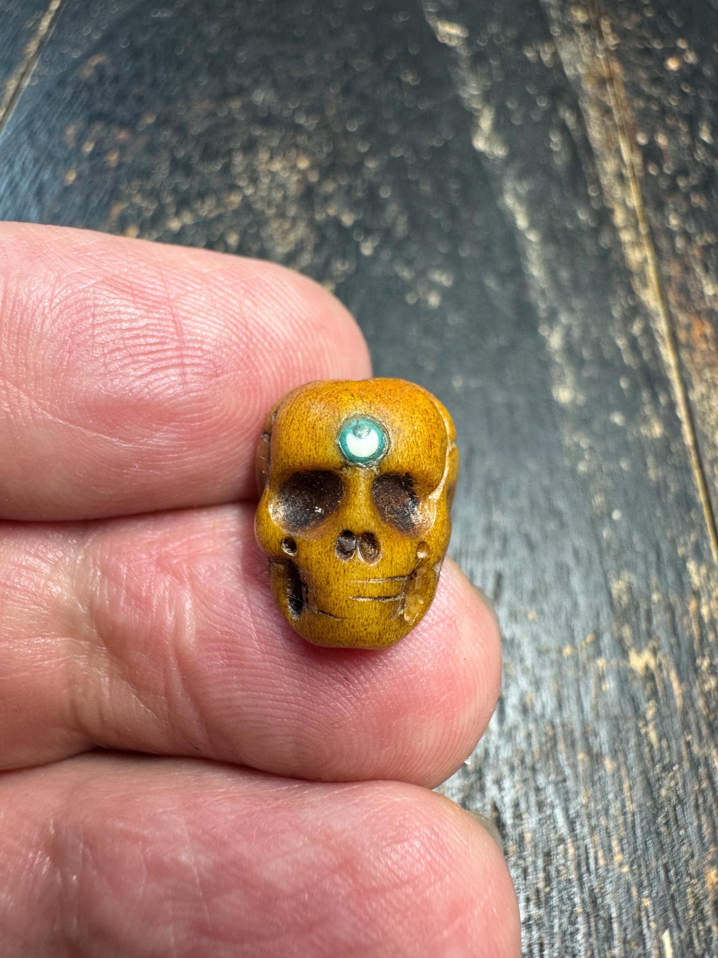 Hand Carved Deer Antler Citipati Skull Guru Bead with Turquoise Inlay – Tibetan Charnel Ground Skull Mala Center Bead,Prayer Bead(H763)
