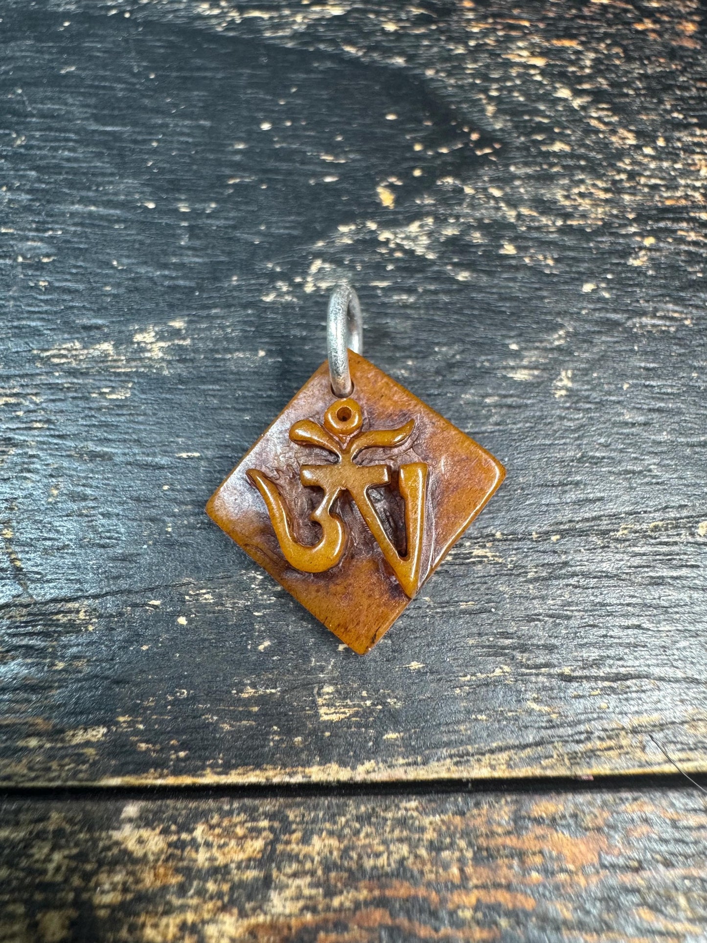 Vintage Yak Bone OM Pendant | Hand Carved Tibetan Sacred Symbol Amulet | Buddhist Meditation Necklace Charm|Himalayan Spiritual Jewelry(H769