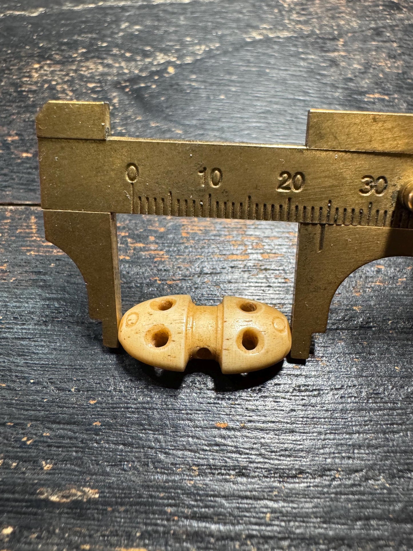 Hand Carved Yak Bone Guru Bead, Tibetan Double Head Three Hole Guru Bead, Mala Connector Bead, Buddhist Prayer Bead DIY Supplies(H747)