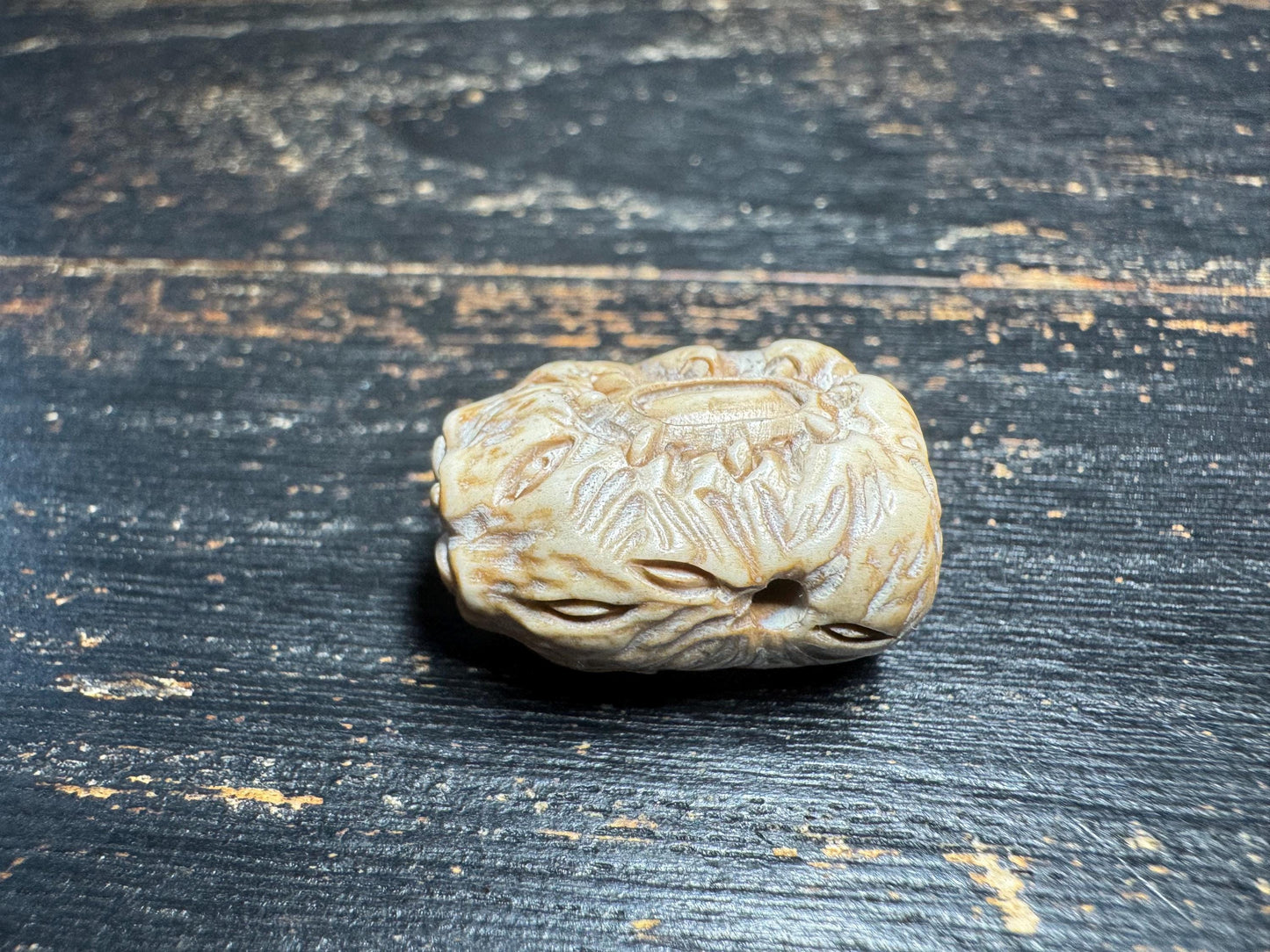 Hand-Carved Tibetan Deer Antler Amulet – TonSip Ritual Pendant, Classic Khro Bo Protective Charm, Ethnic Buddhist Talisman(H752)