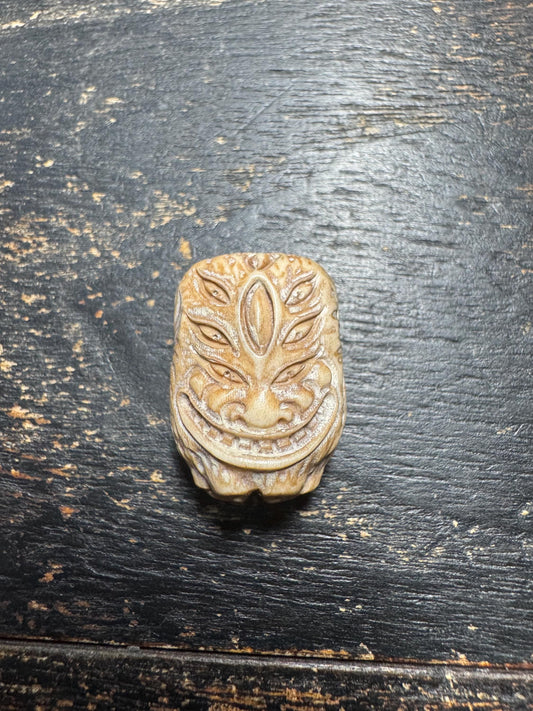 Hand-Carved Tibetan Deer Antler Amulet – TonSip Ritual Pendant, Classic Khro Bo Protective Charm, Ethnic Buddhist Talisman(H752)