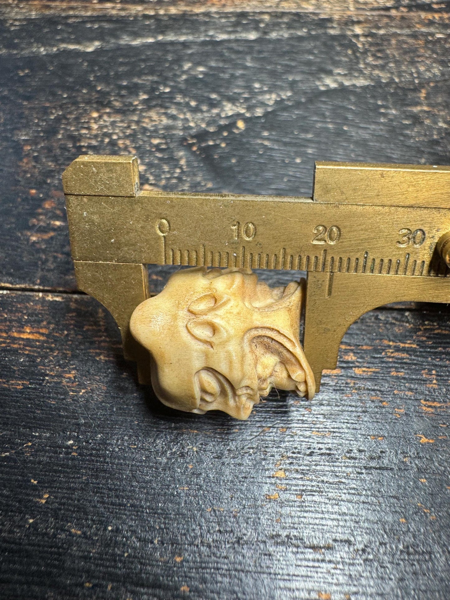 Vintage Hand Carved Deer Antler Skull Guru Bead, Multi Face Carved Spacer Bead, Tibetan Style Mala Center Bead, Prayer Bead DIY Jewelry(H753