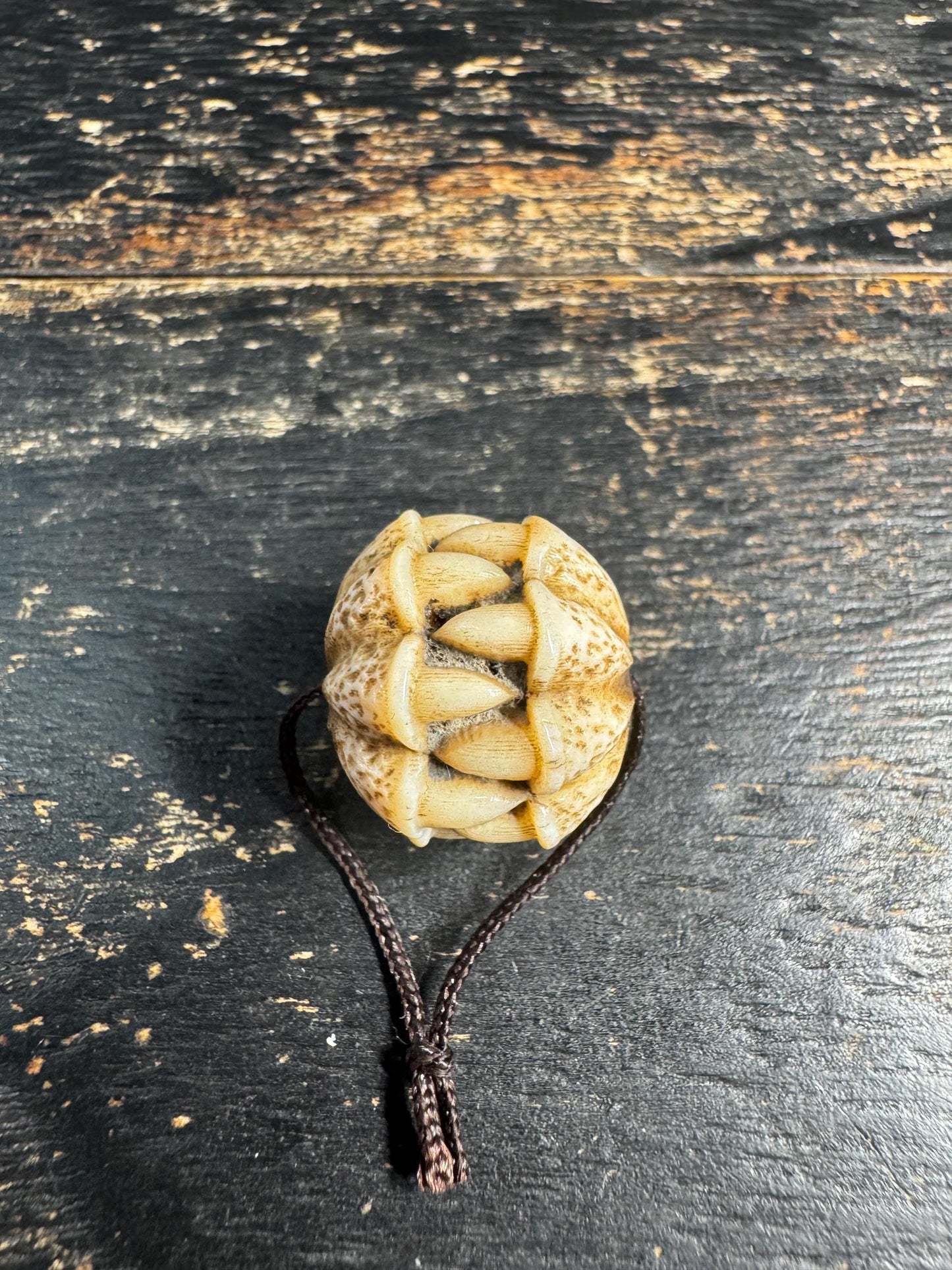 Hand Carved Deer Antler Beast Mouth Bead(Large)– Open Jaw Protective Amulet – Fierce Totem Guru Bead for Mala / Pendant(H753)