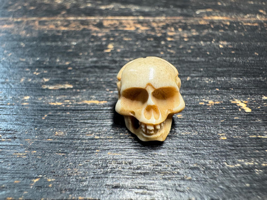 Hand Carved Deer Antler Citipati Skull Guru Bead – Tibetan Charnel Ground Skull Mala Center Bead, Carved Antler Pendant for Buddhist(H764)