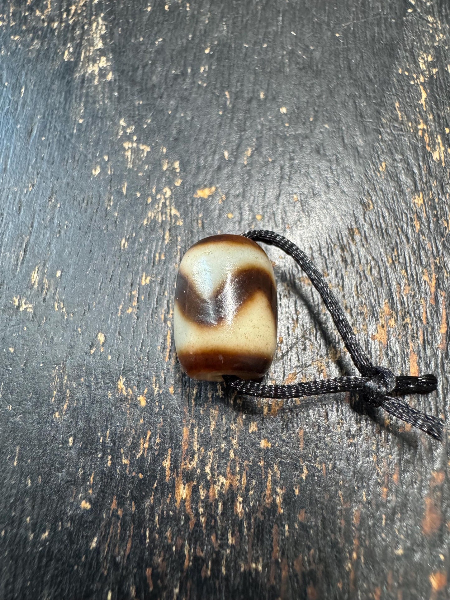 Tiger Tooth Dzi Bead | Handmade Tibetan Agate Pendant | Protection Amulet | Himalayan Spiritual Bead | Mala Guru Bead | Adjustable Cord(H782