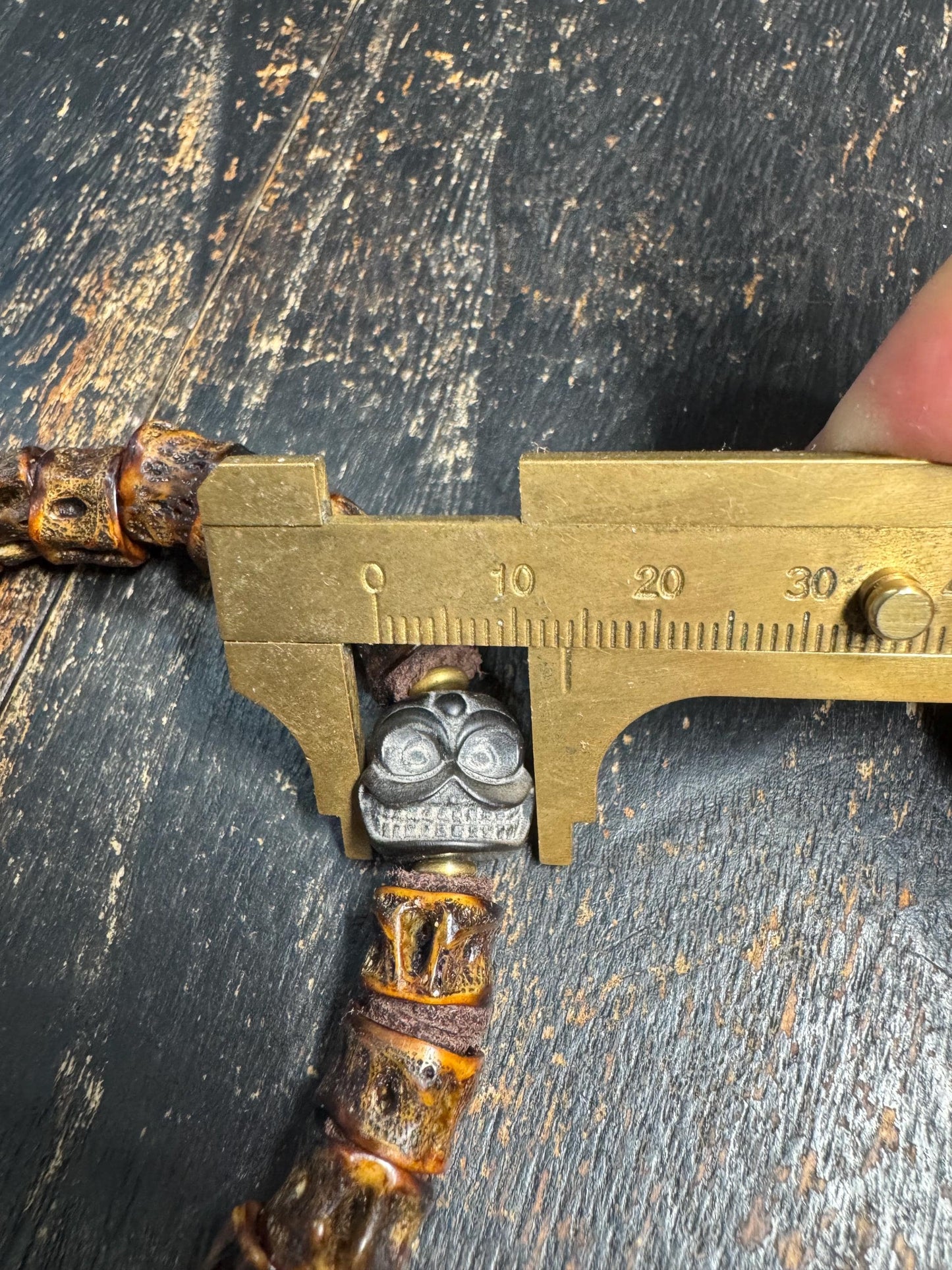 Tibetan Fish Bone Wrist Mala Bracelet, Carved Bone Charnel Ground Spacer Beads, Brass Guru Bead, Fire Offering Agate, Adjustable 8-8.5“(H845
