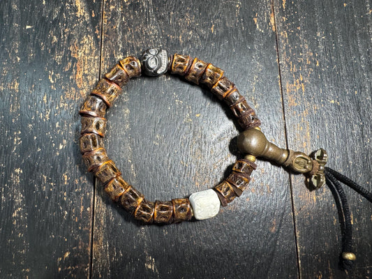 Tibetan Fish Bone Wrist Mala Bracelet, Carved Bone Charnel Ground Spacer Beads, Brass Guru Bead, Fire Offering Agate, Adjustable 8-8.5“(H845
