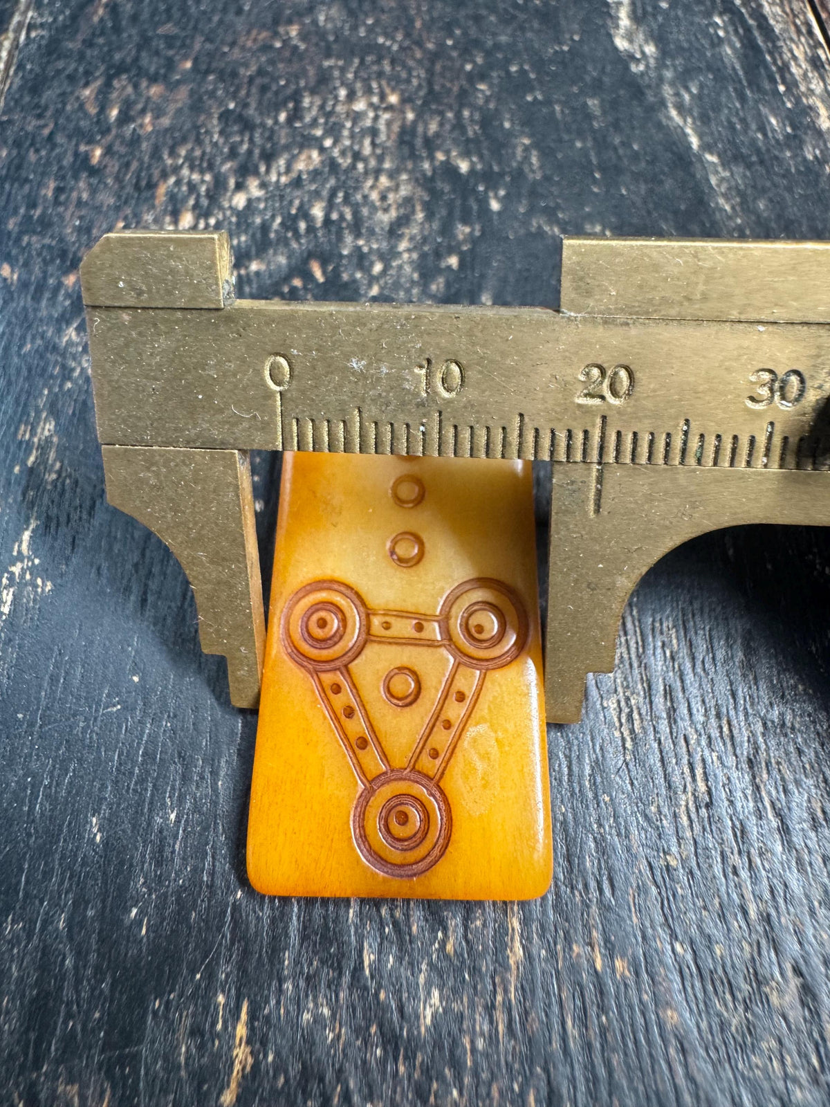 Tibetan Yak Bone Mantra Dot Pendant, Geometric Carved Bone Amulet, Double Sided Buddhist Talisman, Himalayan Spiritual Jewelry(H969)