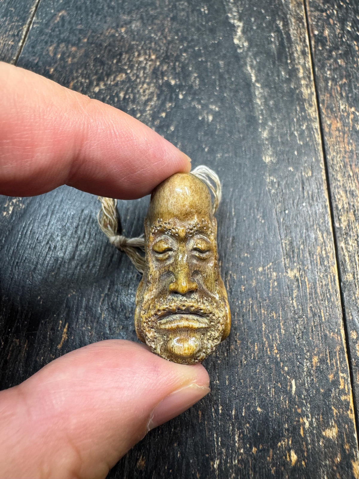 Hand Carved Deer Antler Bodhidharma Bead | Daruma Patriarch Pendant | Tibetan Buddhist Guru Bead | Himalayan Mala Focal Bead (H971)